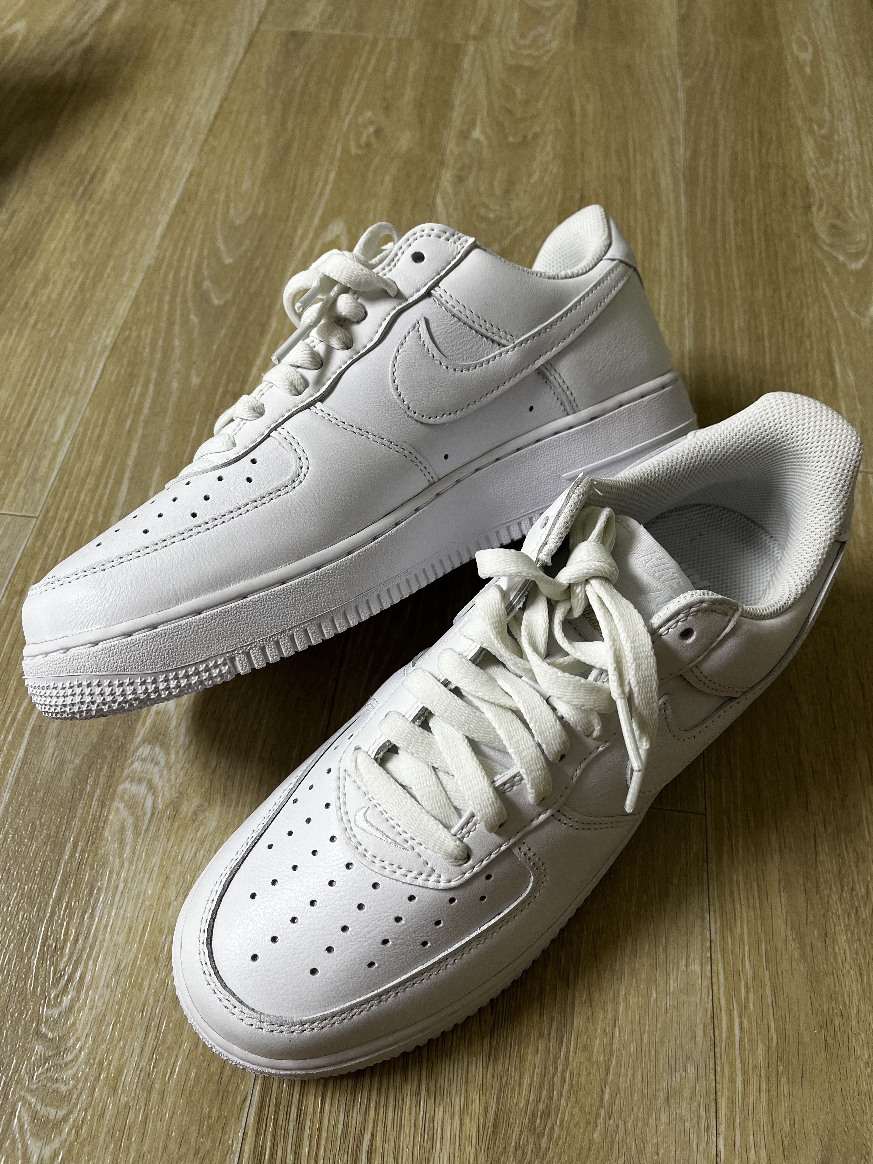 Nike Air Force 1 Low Retro Color of the Month White 착용 스타일