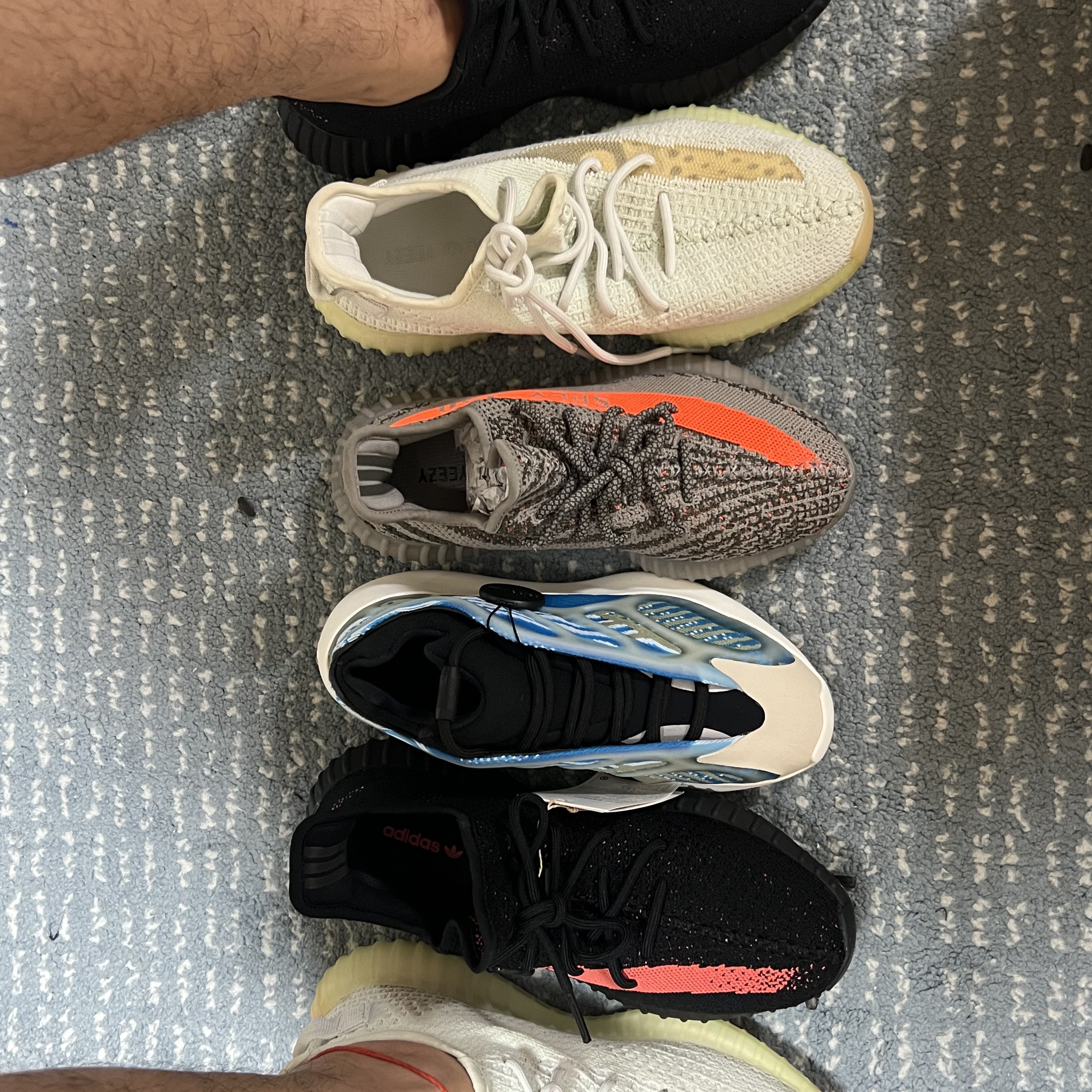 Adidas Yeezy Boost 350 V2 Core Black Red 2022/2023, Adidas Yeezy Boost 350 V2 Beluga - Reflective 착용 스타일 - 2