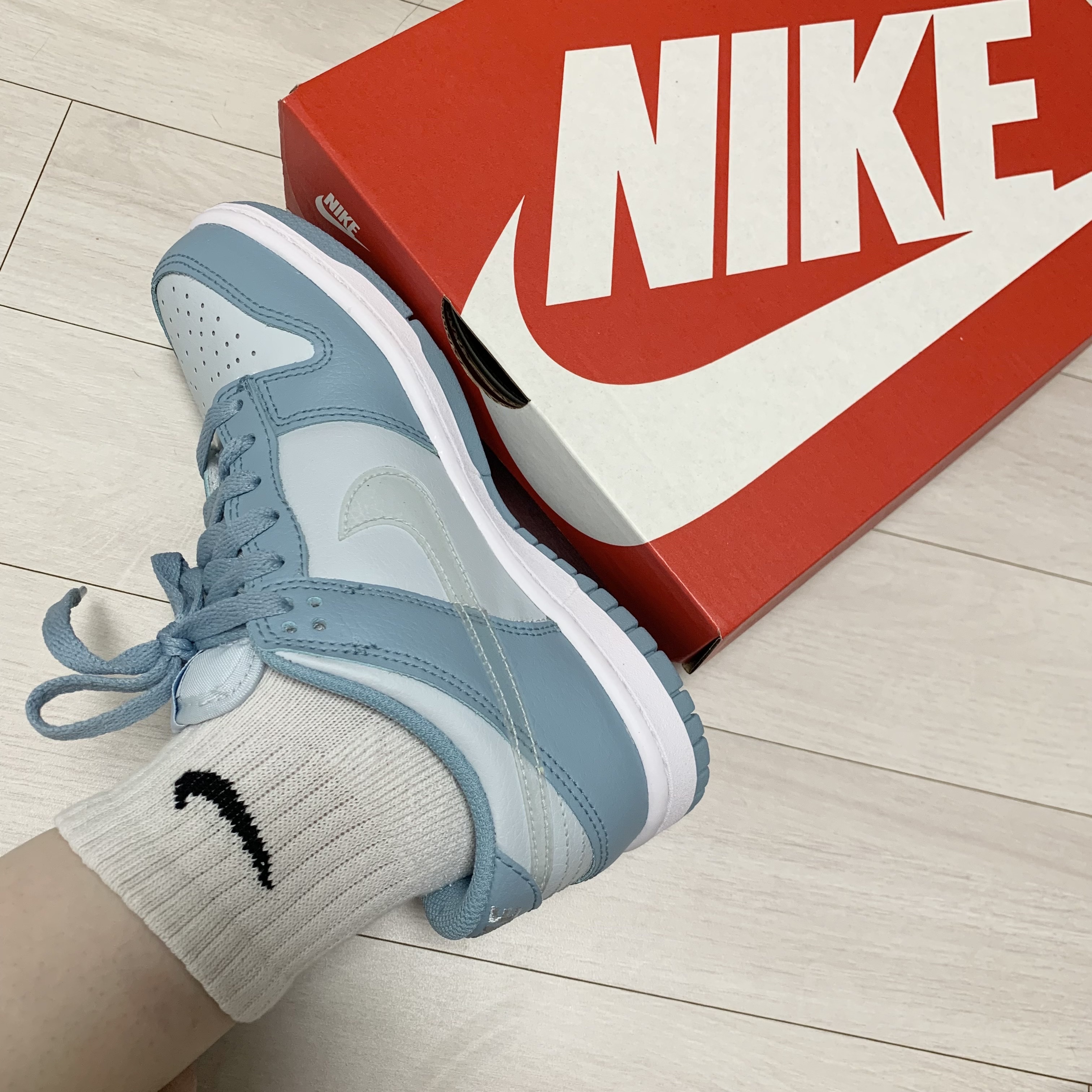 (GS) Nike Dunk Low Aura 착용 스타일 - 2