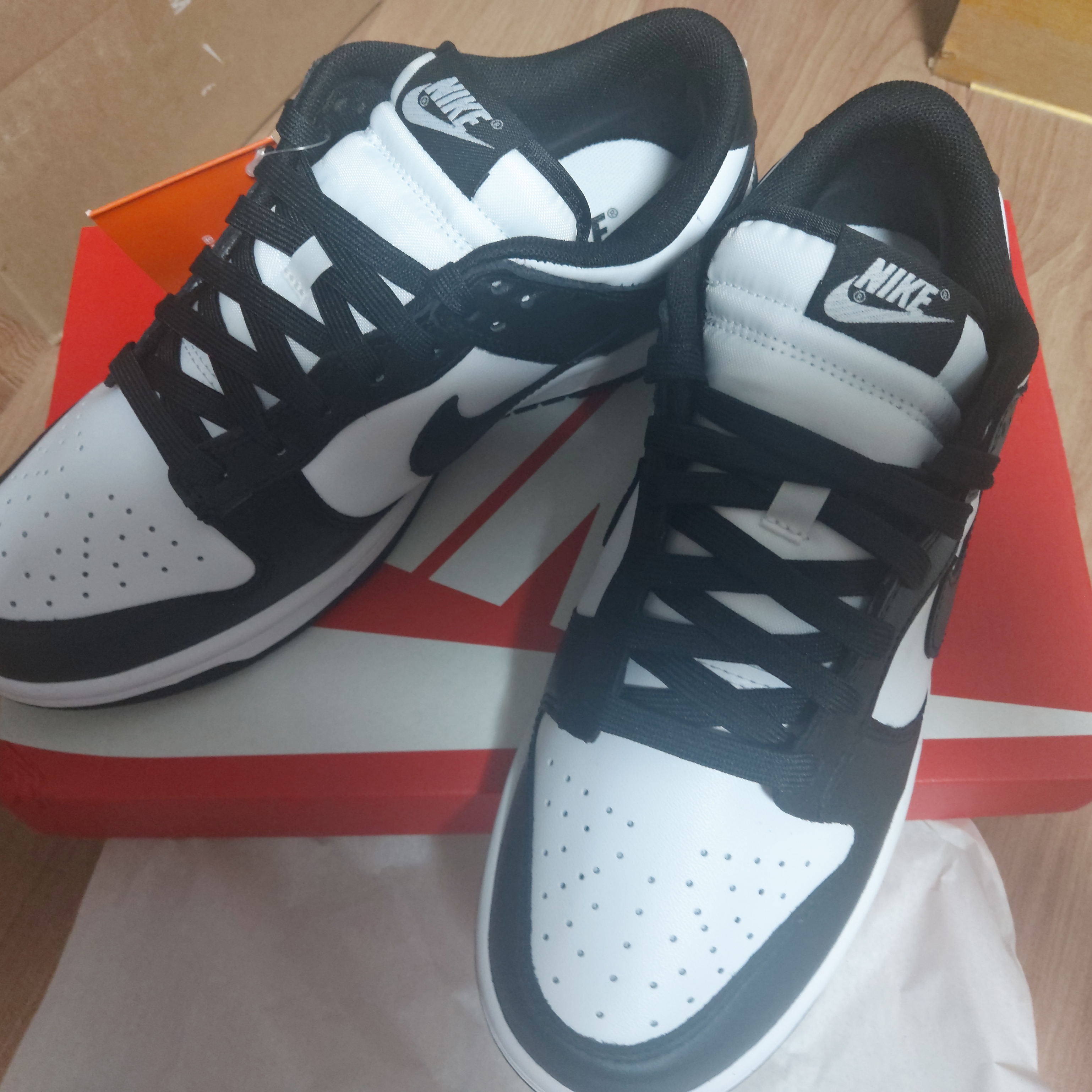 Nike Dunk Low Retro Black 착용 스타일