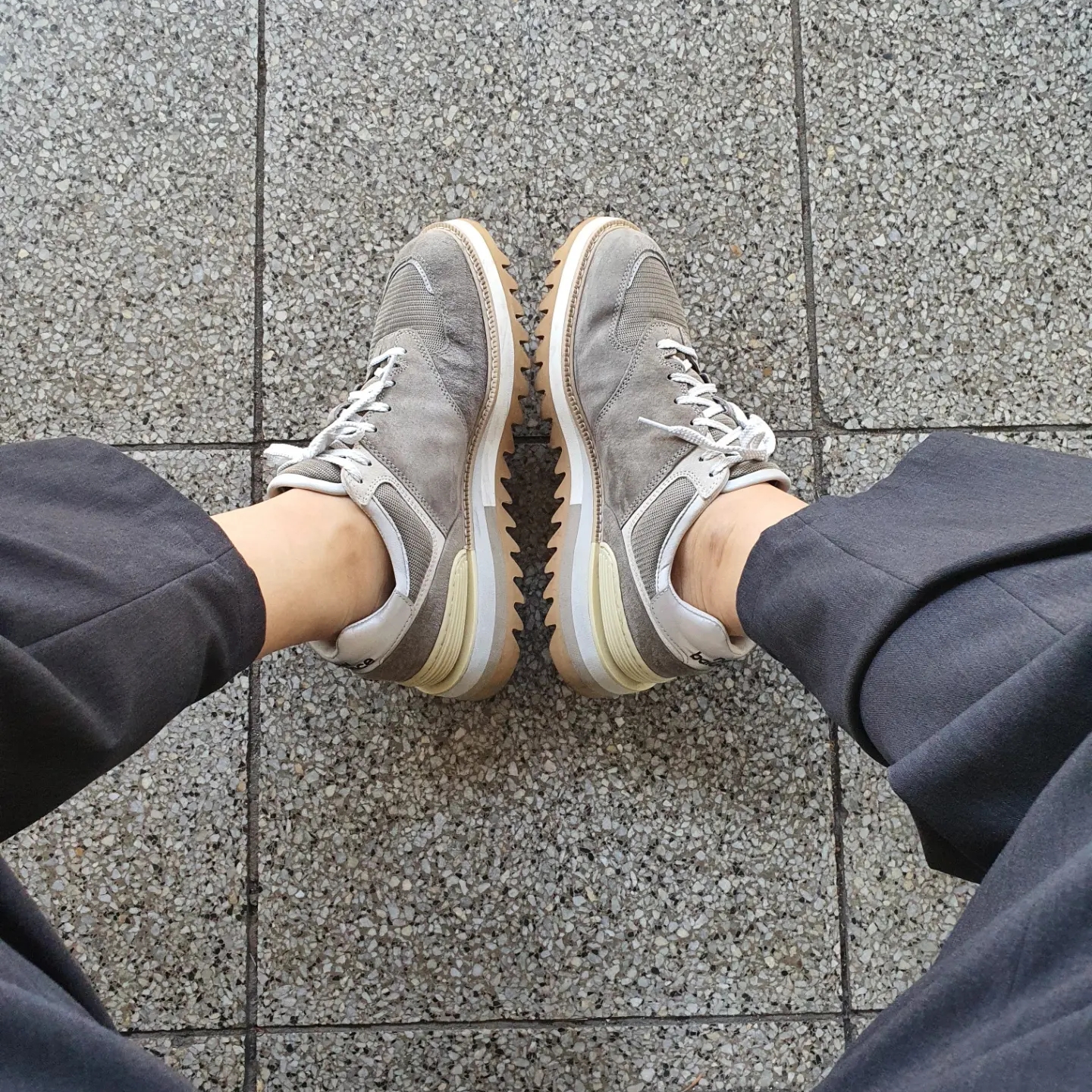 New Balance x Tokyo Design Studio 574 Grey Dune 착용 스타일 - 1