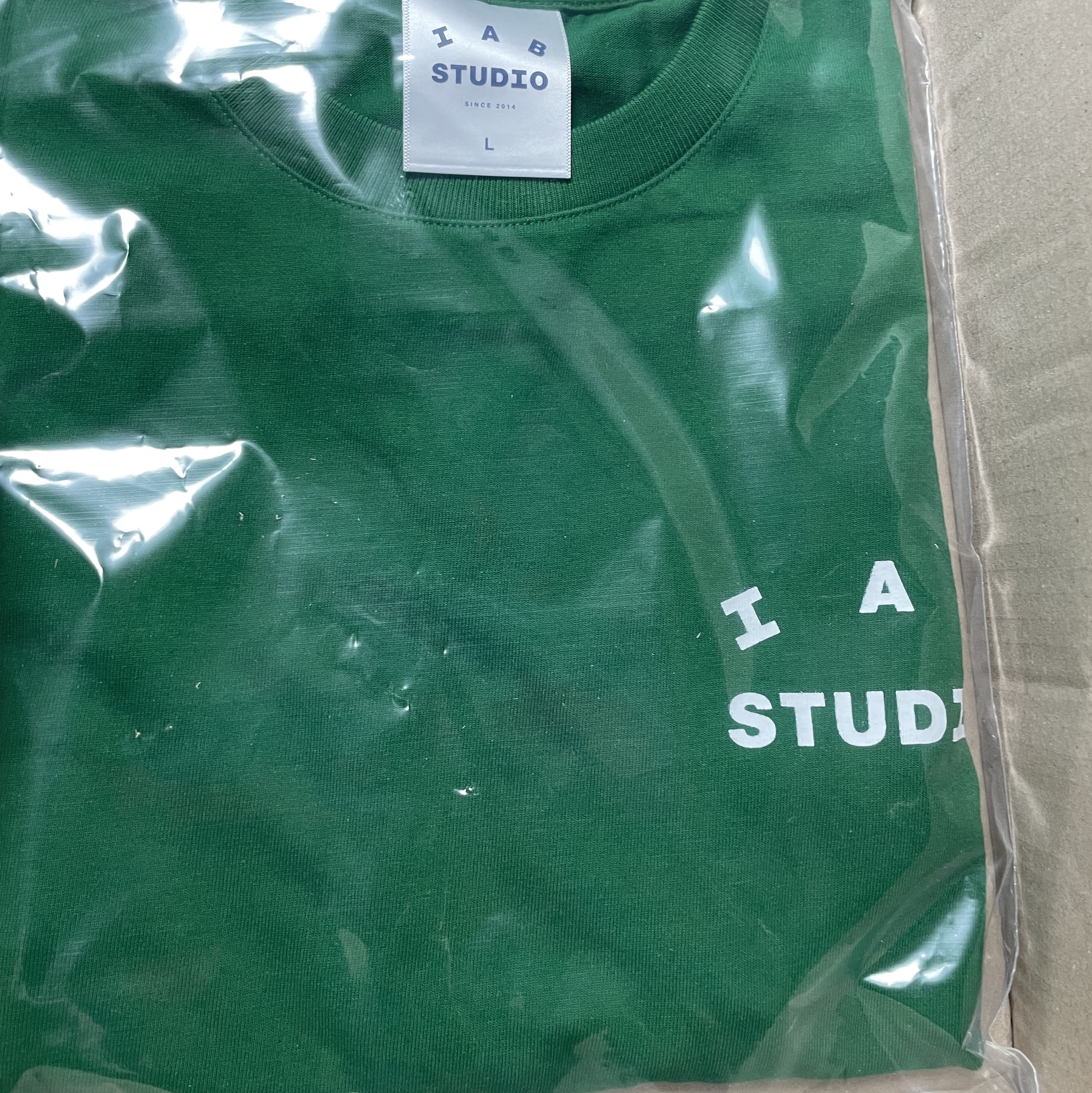 IAB Studio T-Shirt Green - 22FW 착용 스타일