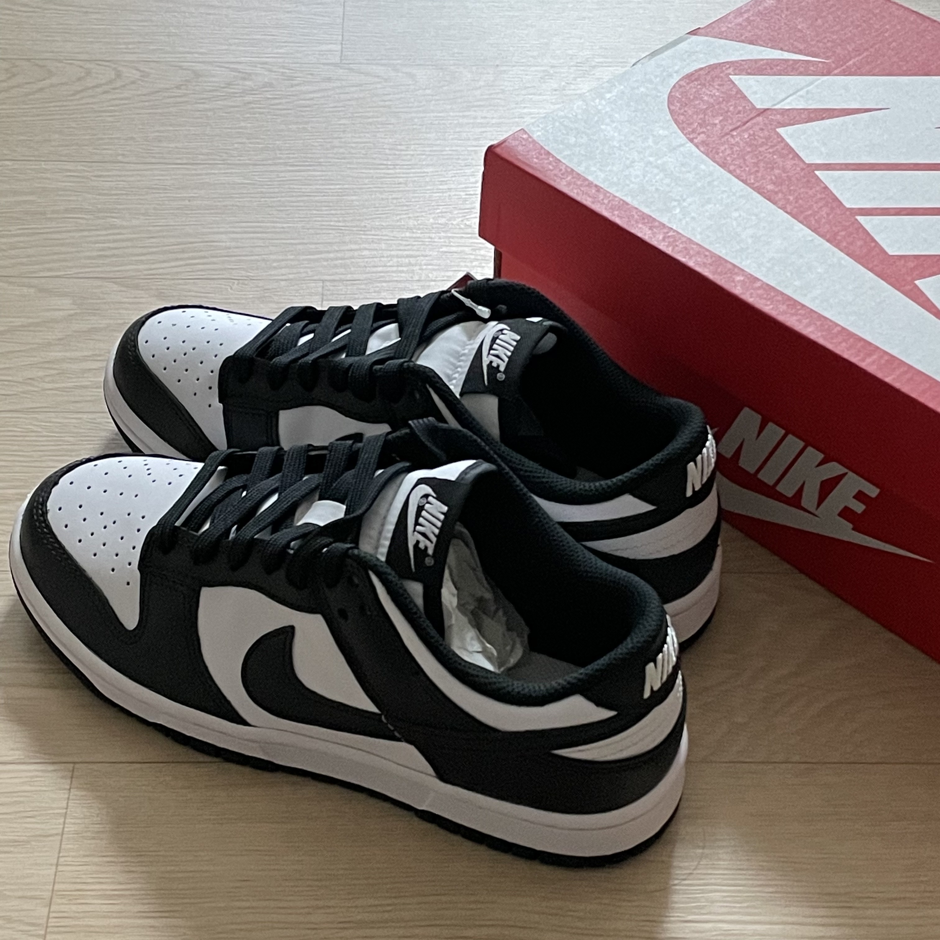 (W) Nike Dunk Low Black 착용 스타일
