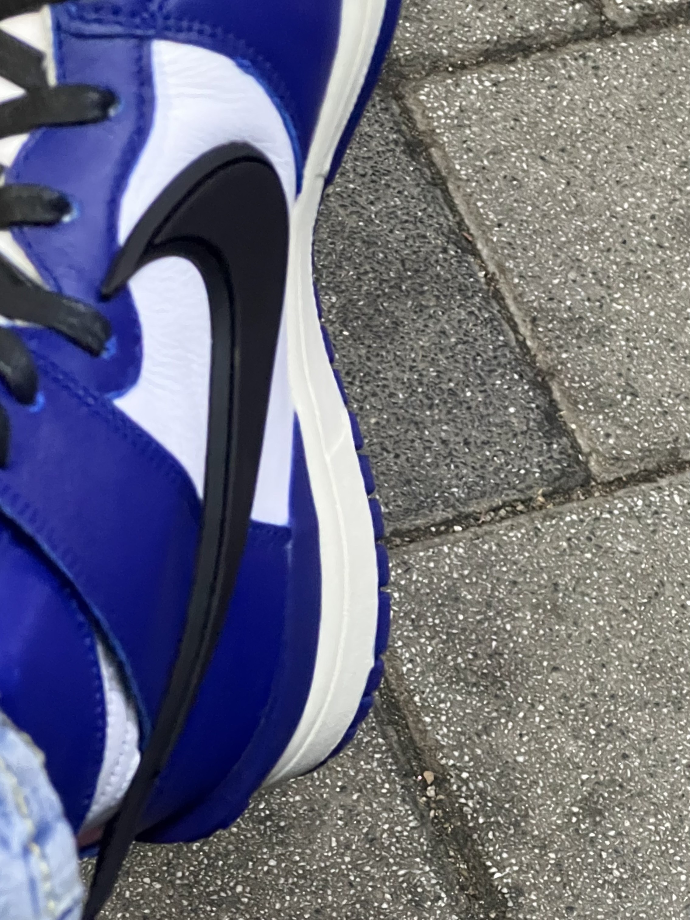 Nike x Ambush Dunk High Deep Royal Blue 착용 스타일 - 2