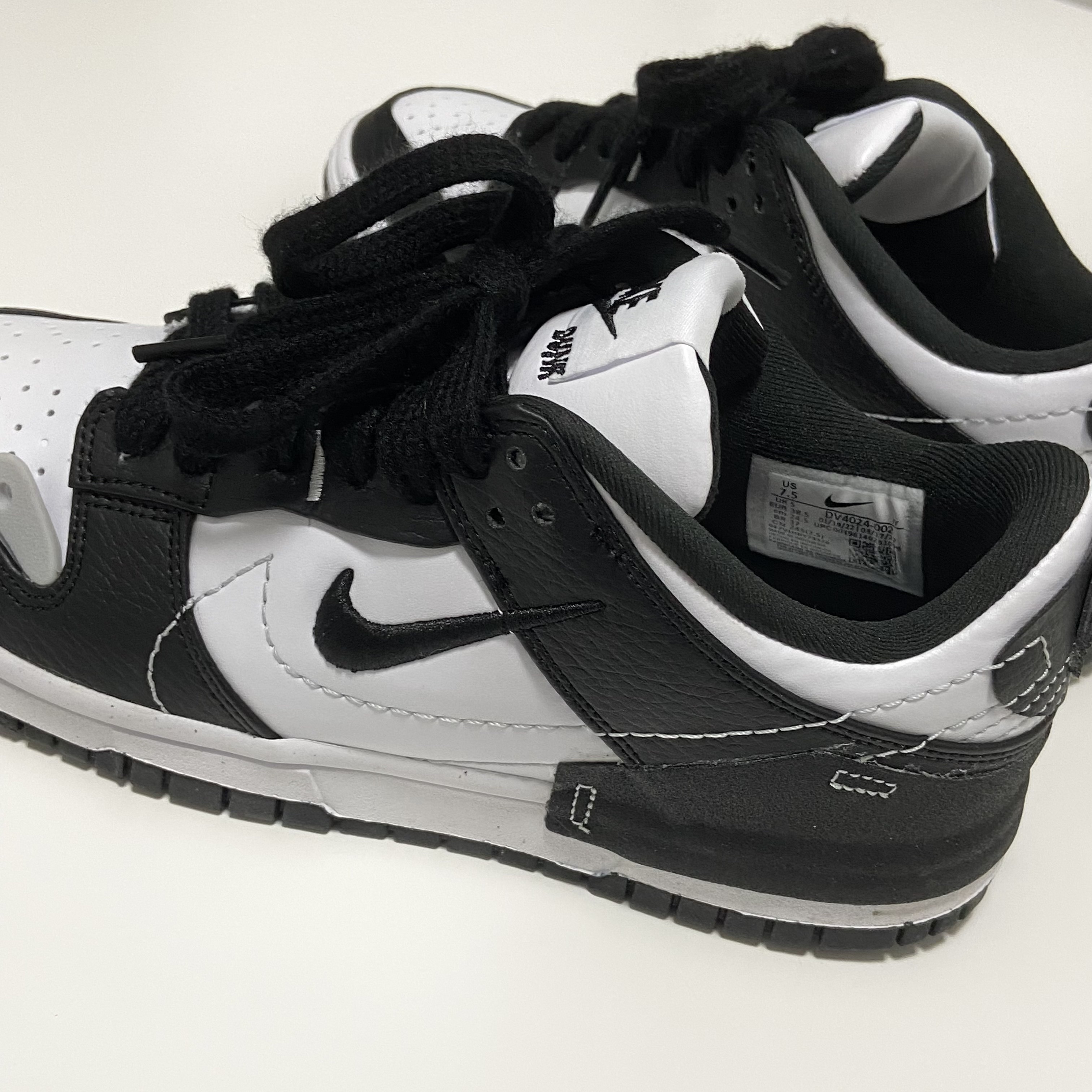(W) Nike Dunk Low Disrupt 2 Black White 착용 스타일 - 5