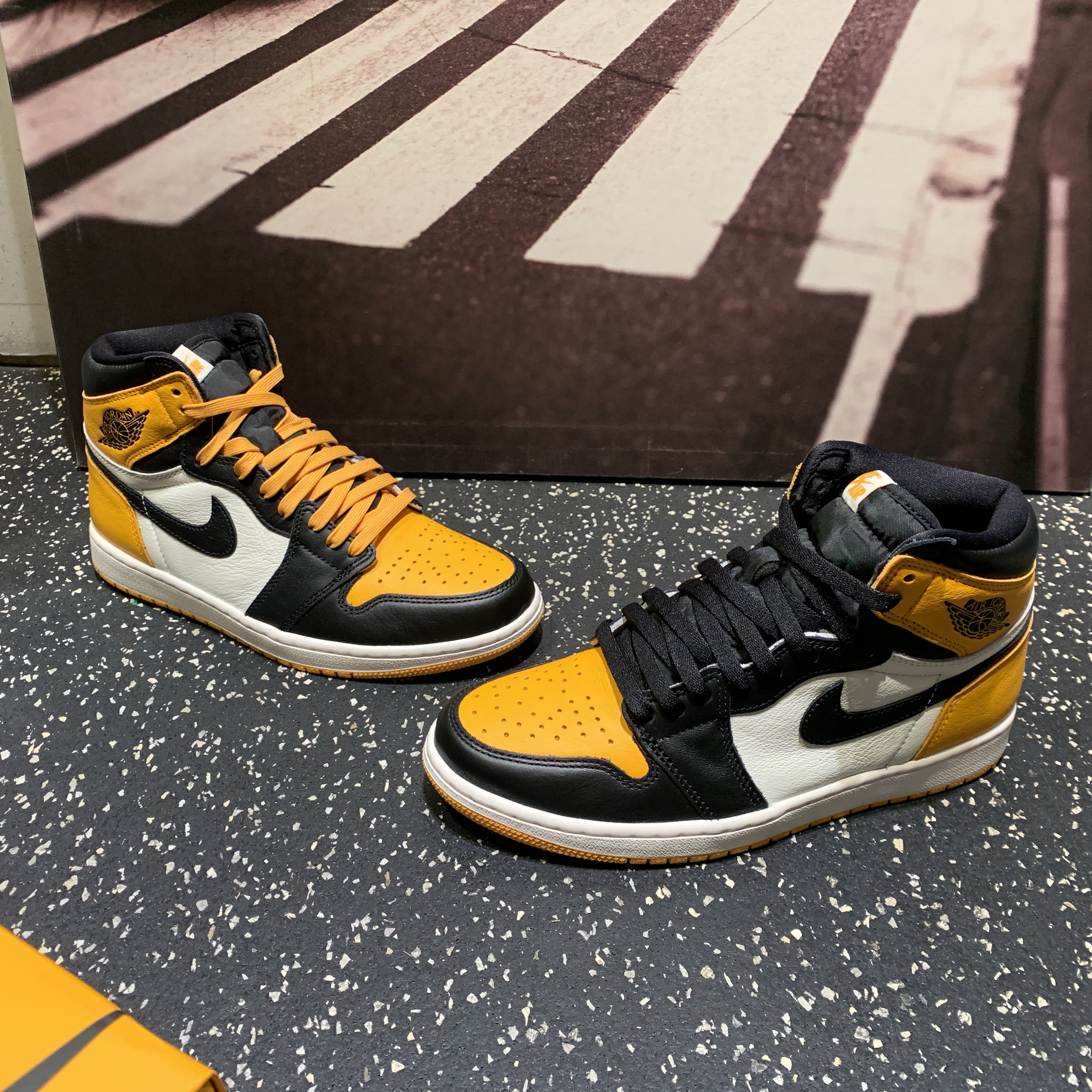 Jordan 1 Retro High OG Taxi 착용 스타일 - 3