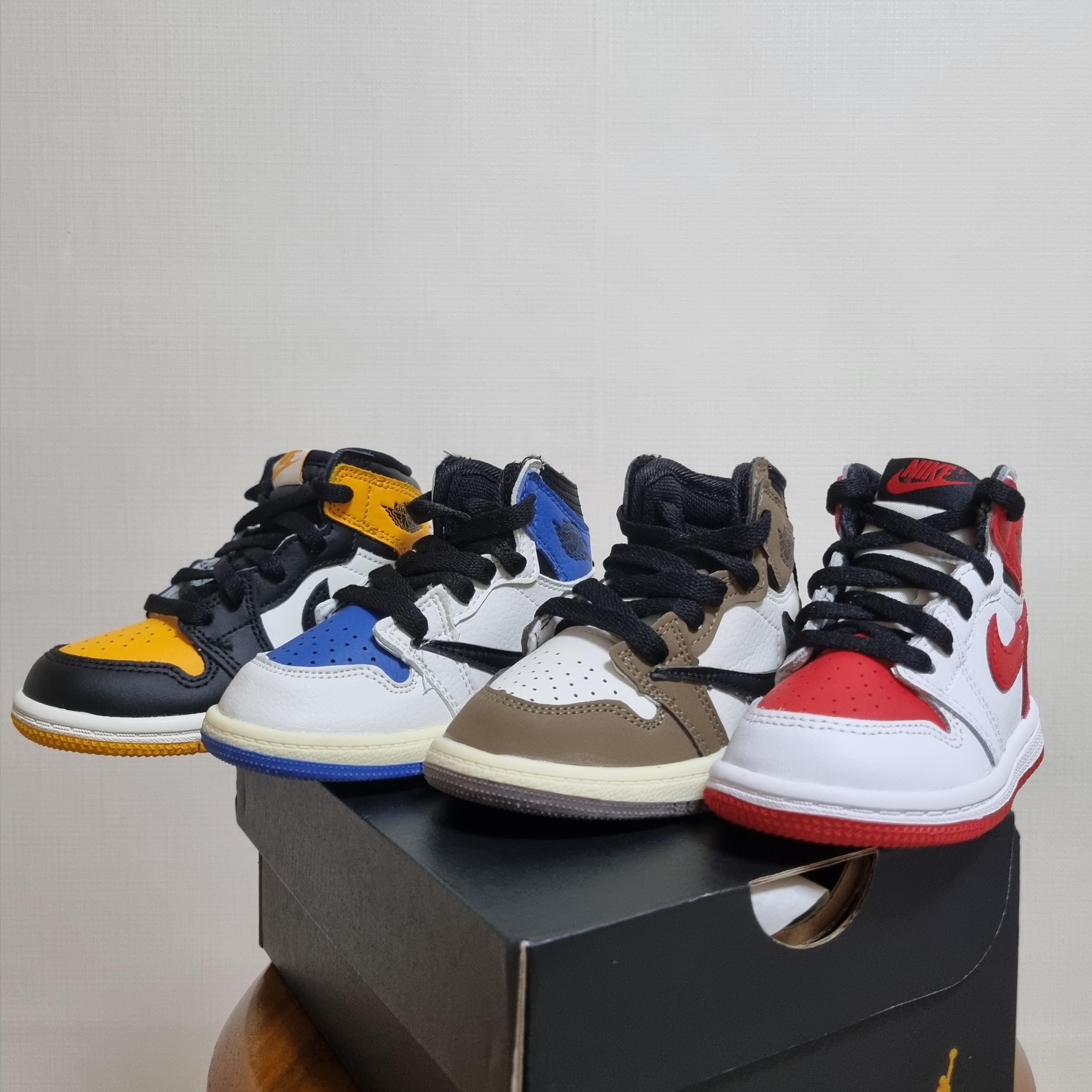 (TD) Jordan 1 Retro High OG Taxi, (TD) Jordan 1 Retro High OG Heritage 착용 스타일 - 1