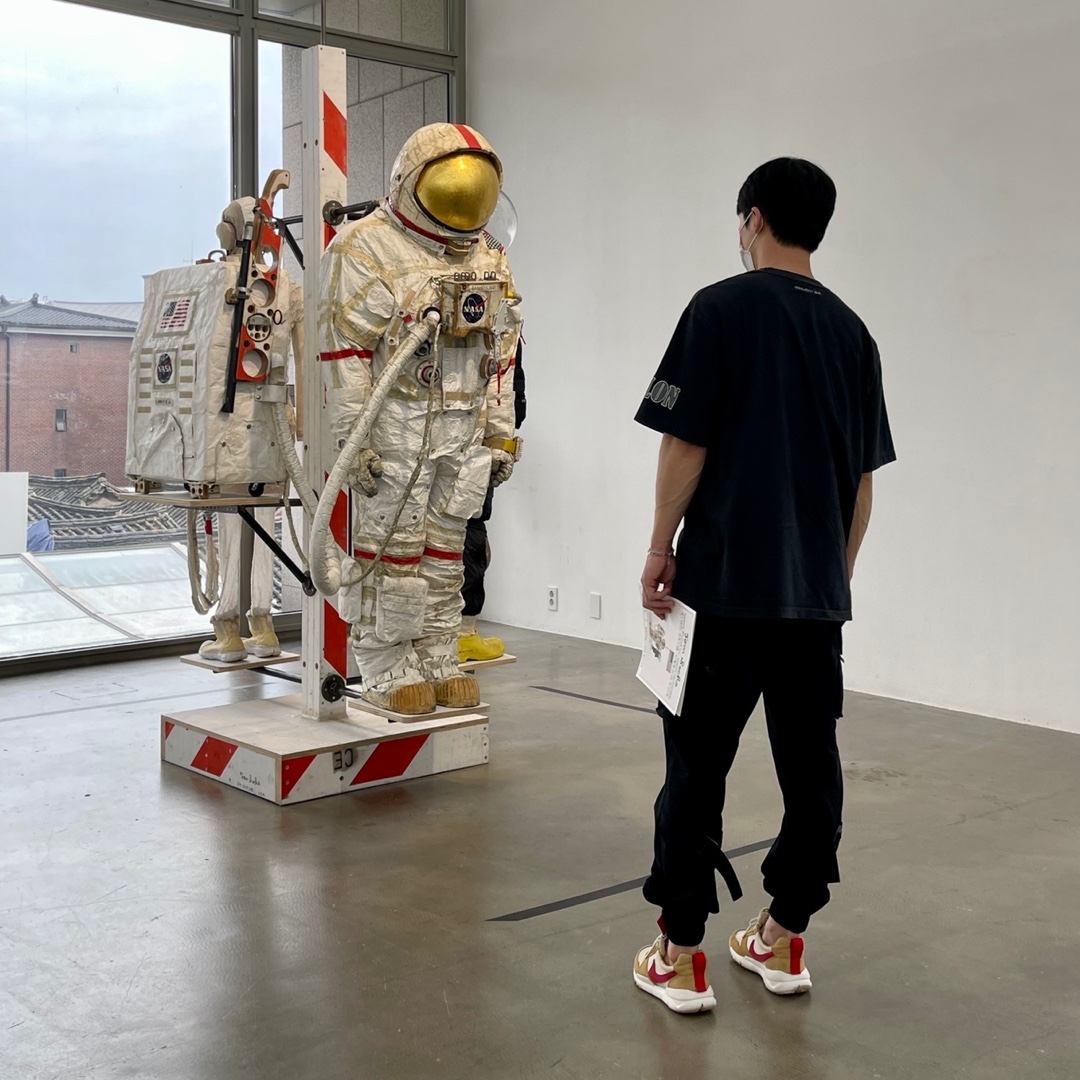 Nike x Tom Sachs Mars Yard Shoe 2.0 Space Camp 착용 스타일