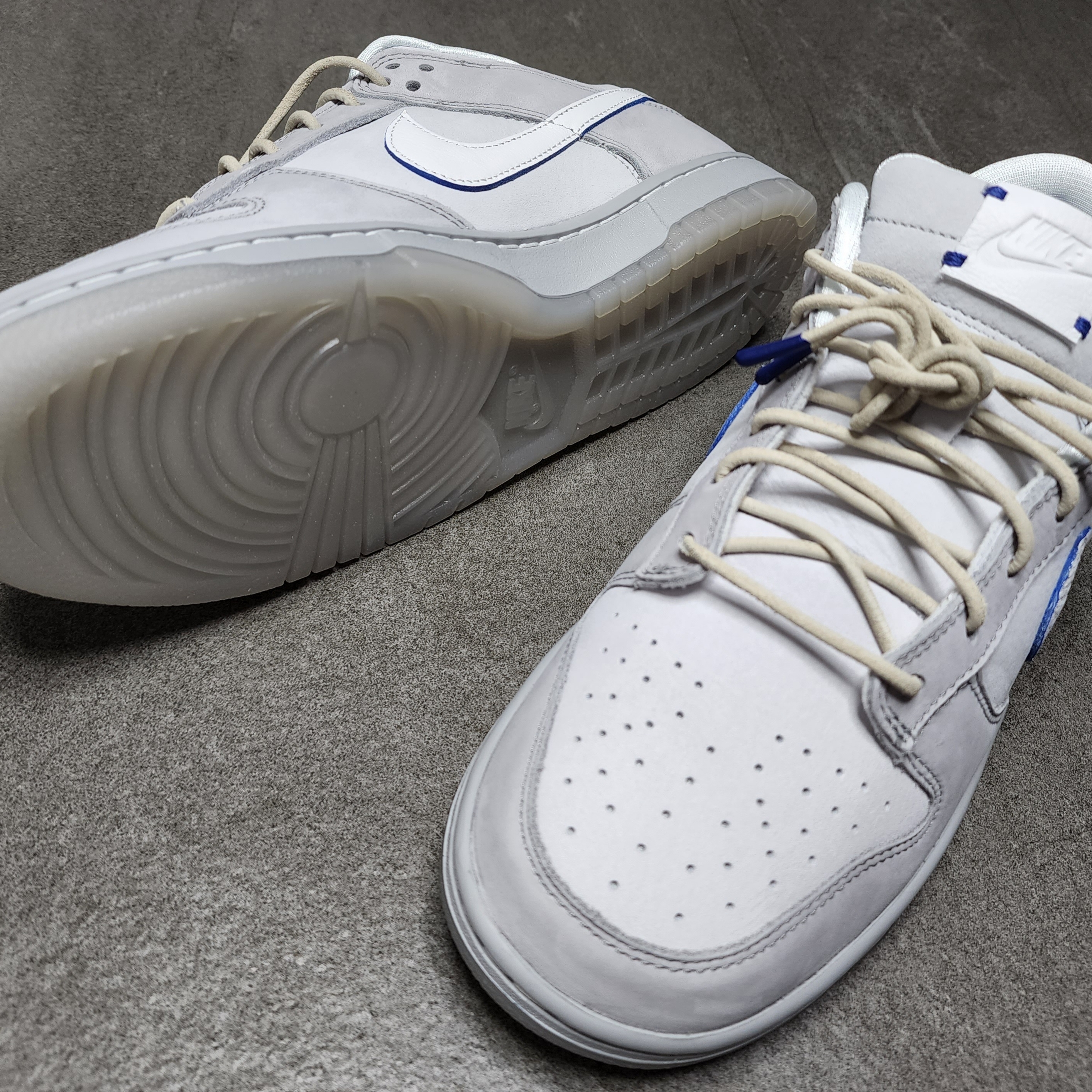 Nike Dunk Low Wolf Grey and Pure Platinum 착용 스타일 - 1