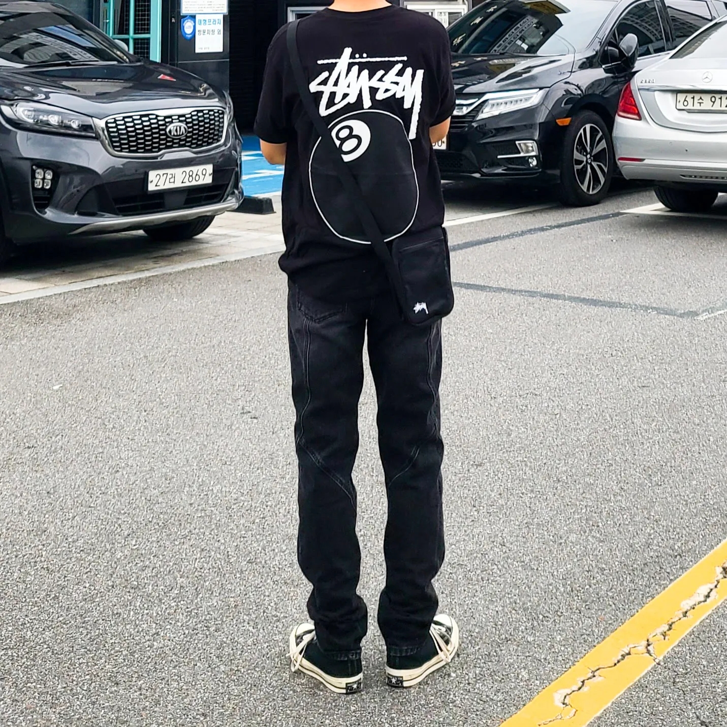 Stussy 8 Ball T-Shirt Black - 22SS 착용 스타일