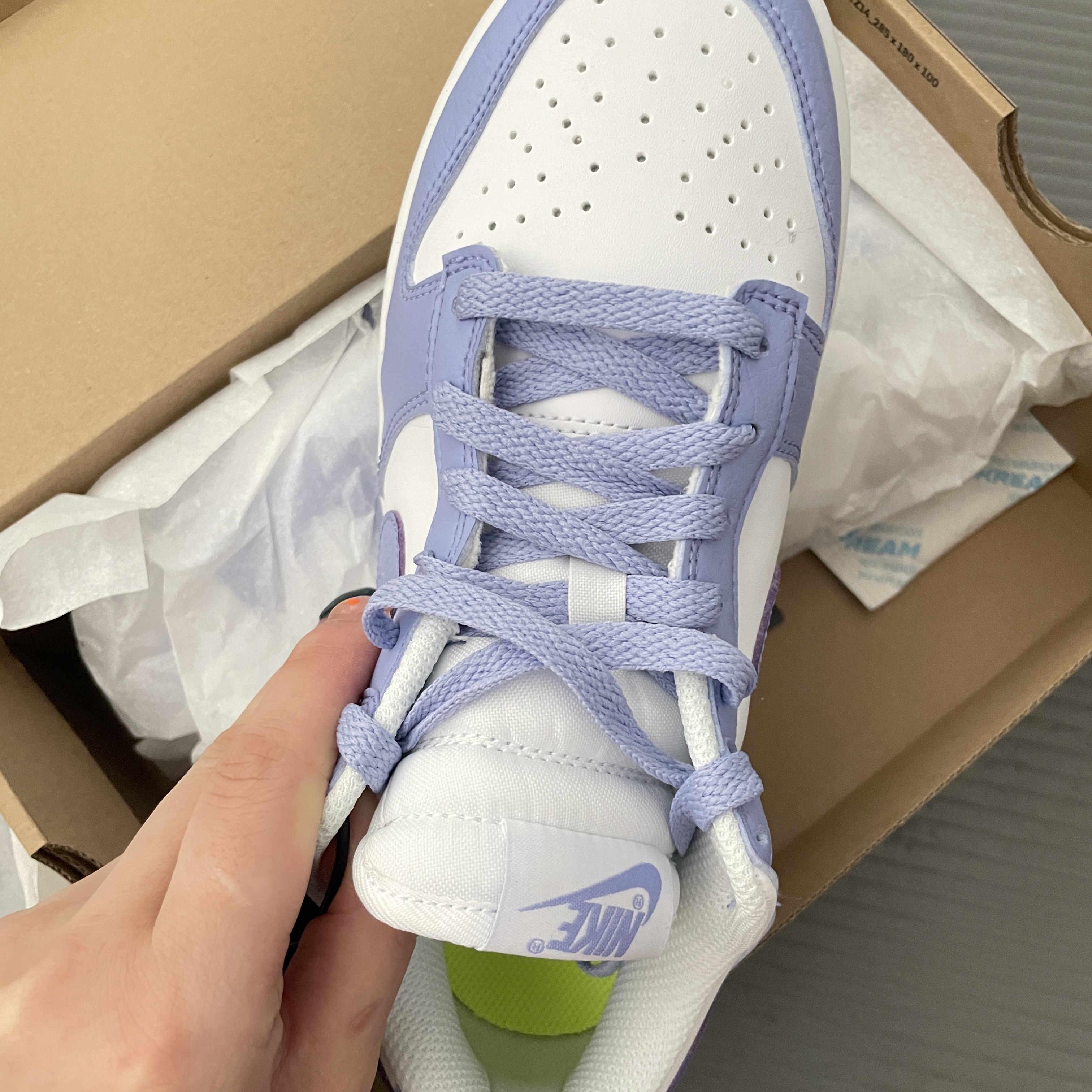 (W) Nike Dunk Low Next Nature Lilac 착용 스타일 - 3