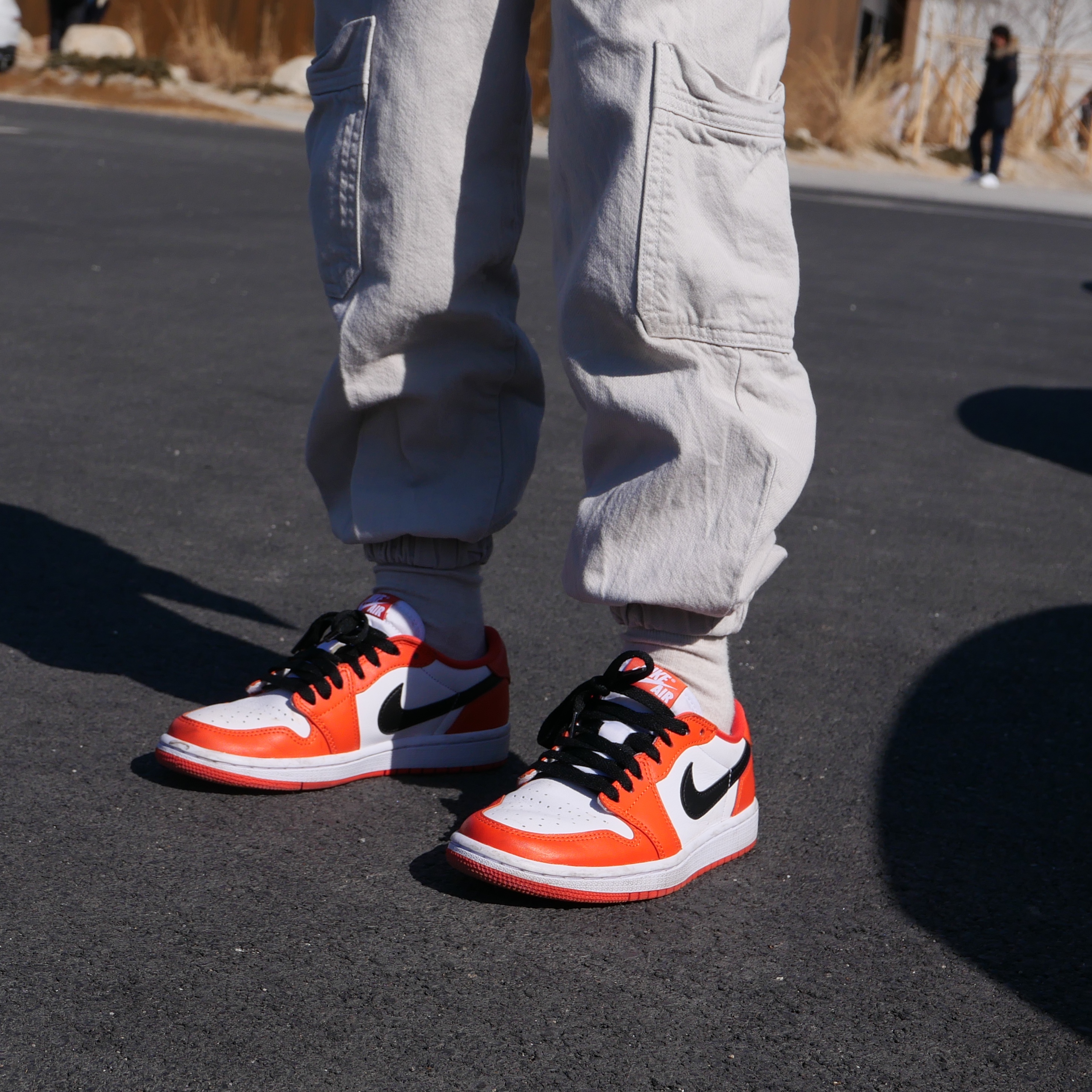 Jordan 1 Low OG Starfish 착용 스타일 - 4