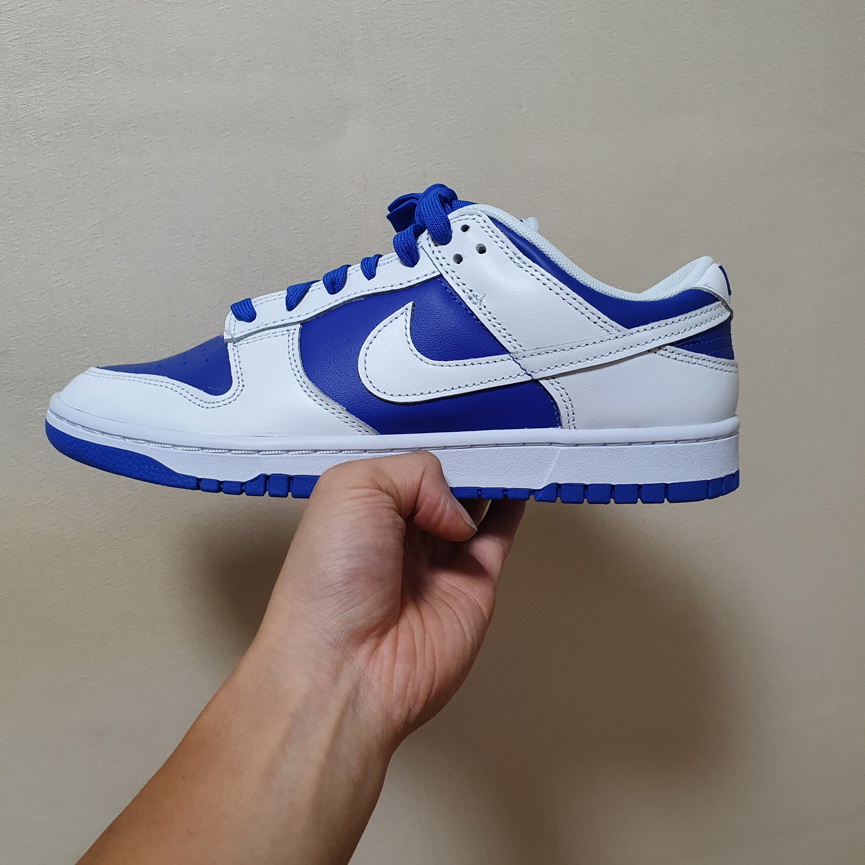 Nike Dunk Low Retro Racer Blue and White 착용 스타일