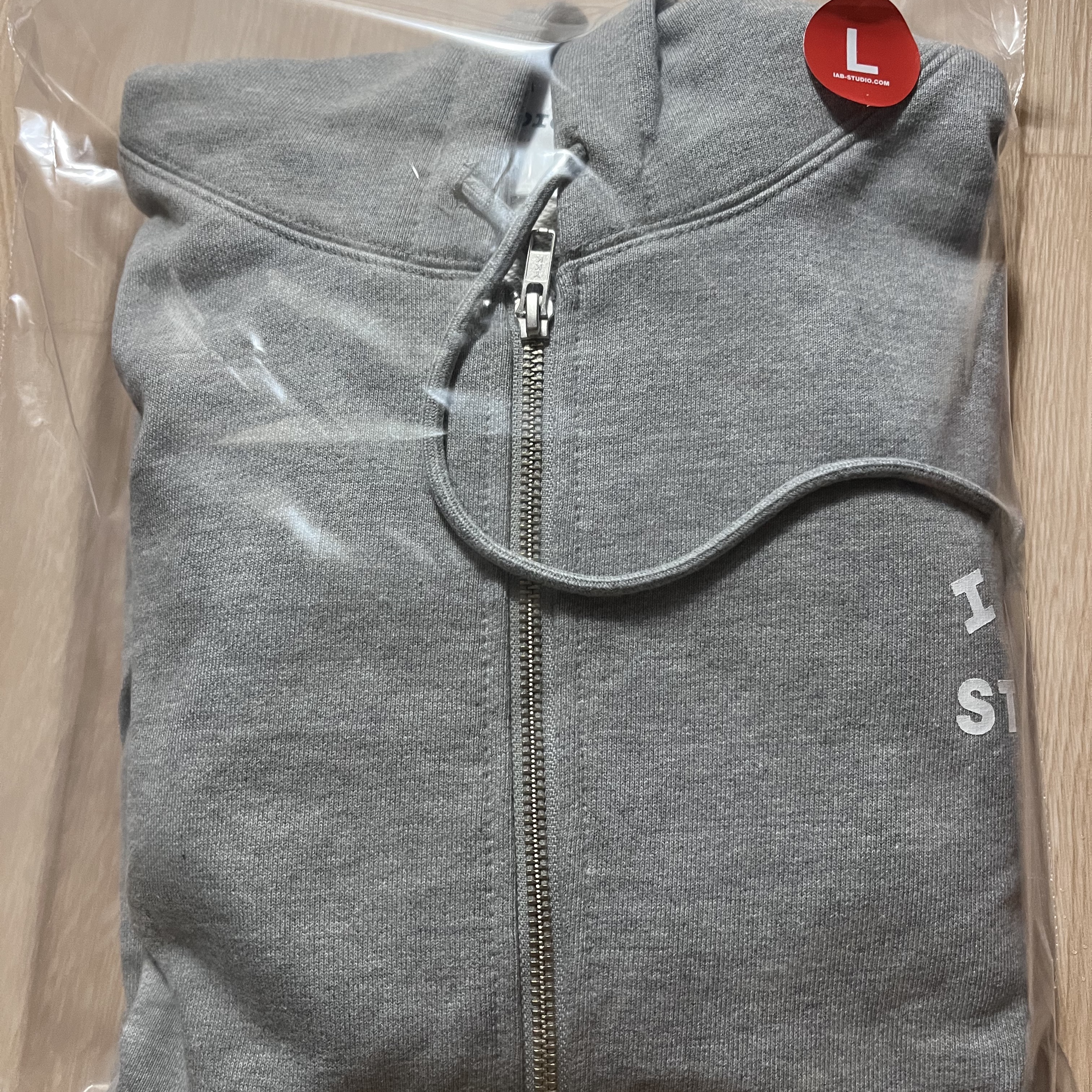 IAB Studio Zip-Up Hoodie Gray - 22FW 착용 스타일 - 2