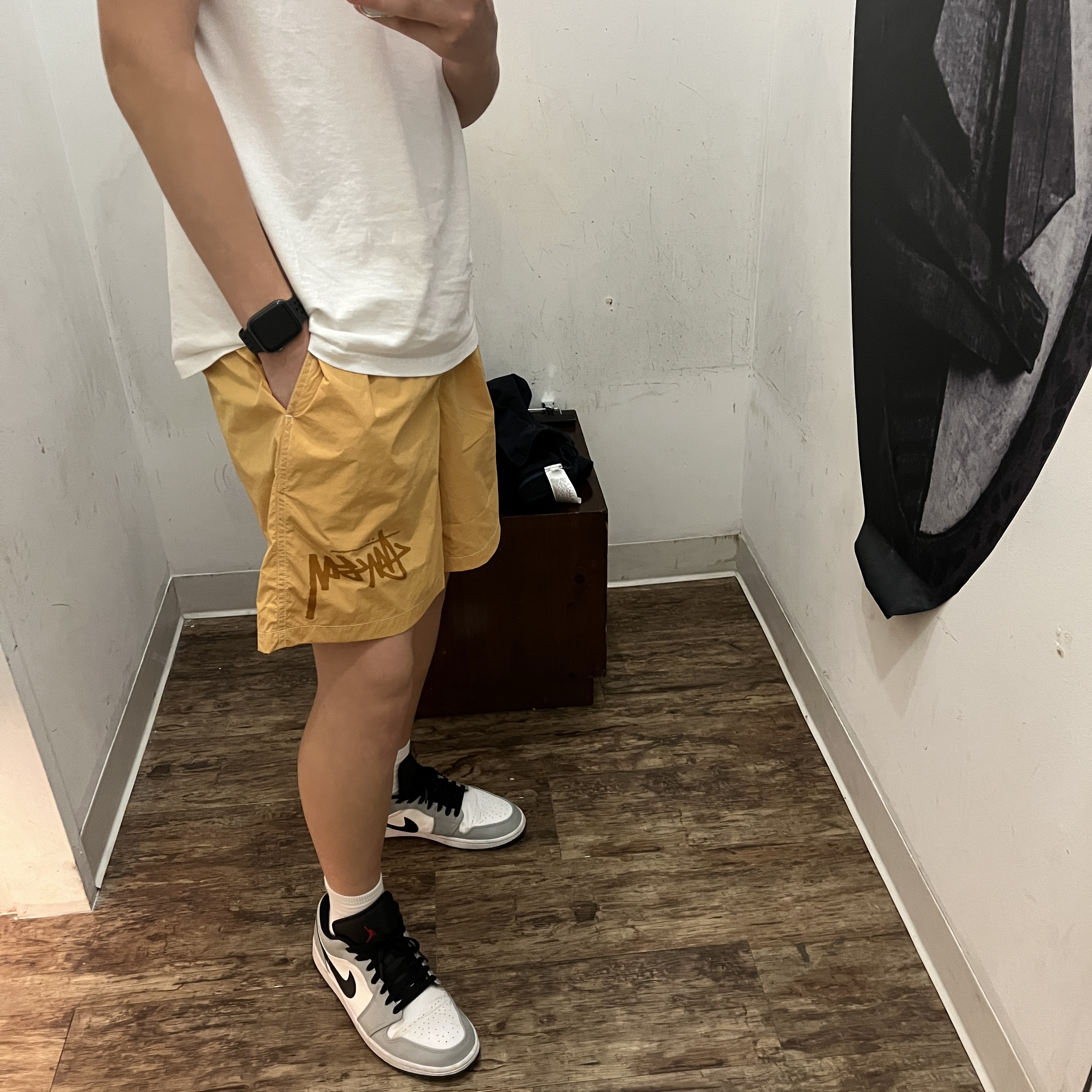 Stussy Lb Crown T-Shirt Black, Stussy Wave Dye Nylon Shorts Grey 착용 스타일 - 3