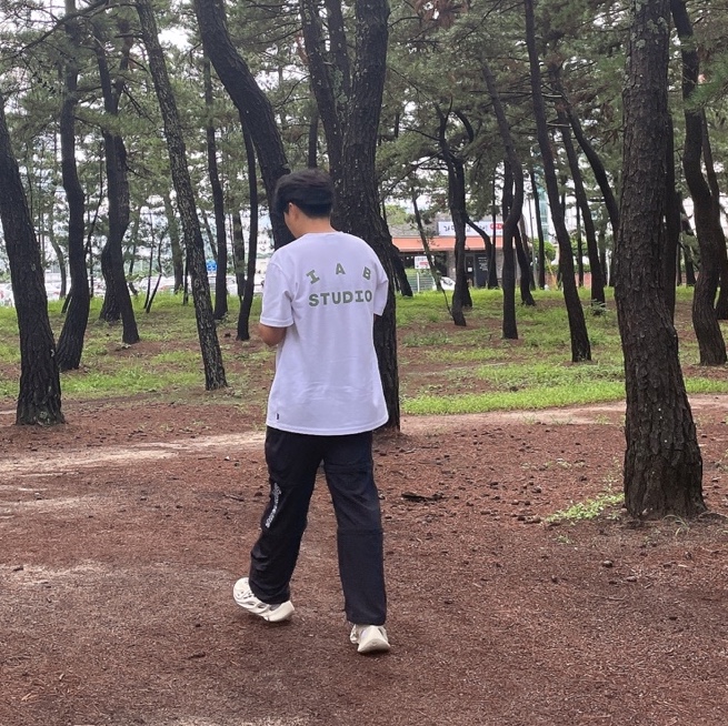 Supreme x The North Face Trekking Zip-Off Belted Pants Black - 22SS, Adidas Yeezy Foam RNNR Sand 착용 스타일