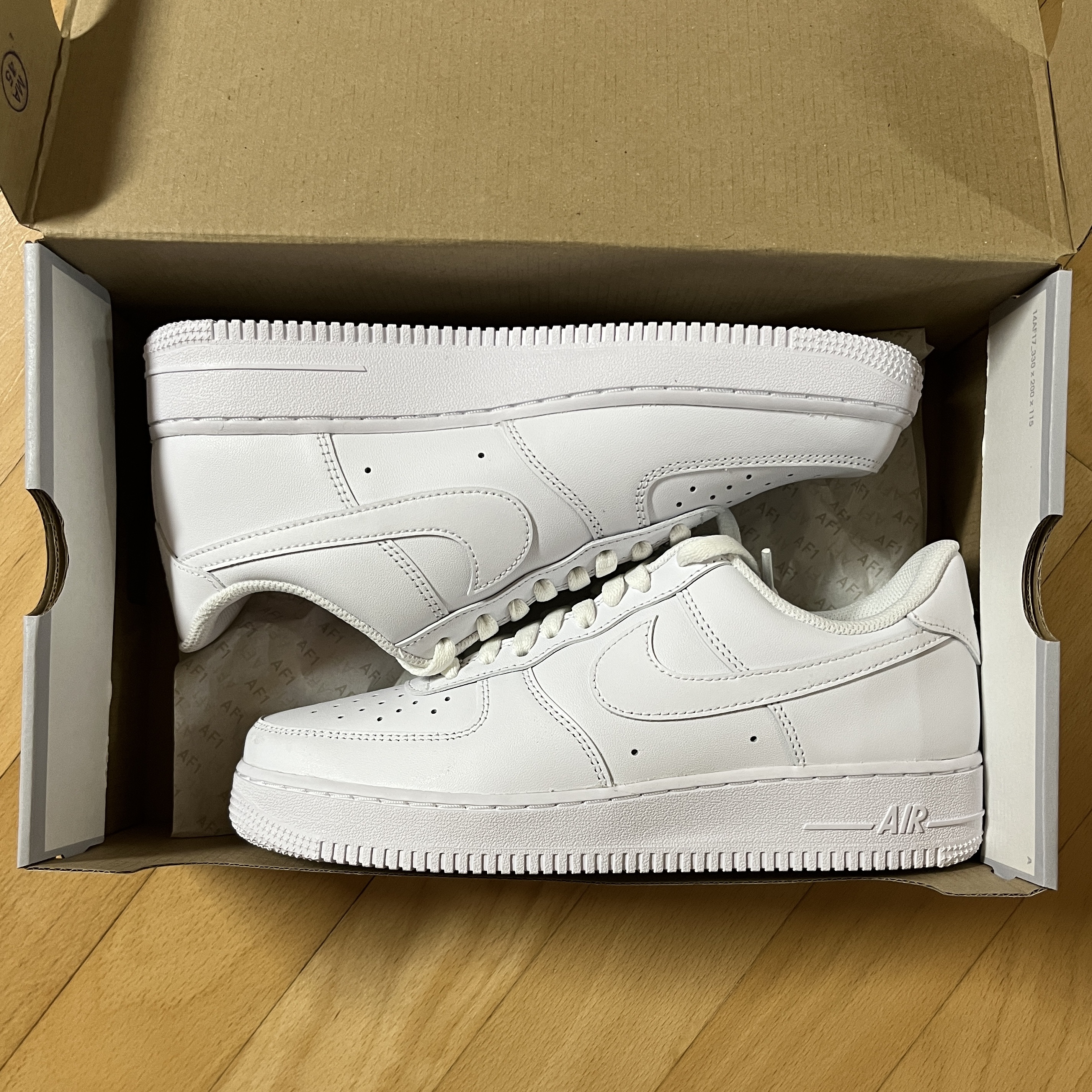 Nike Air Force 1 '07 Low White 착용 스타일
