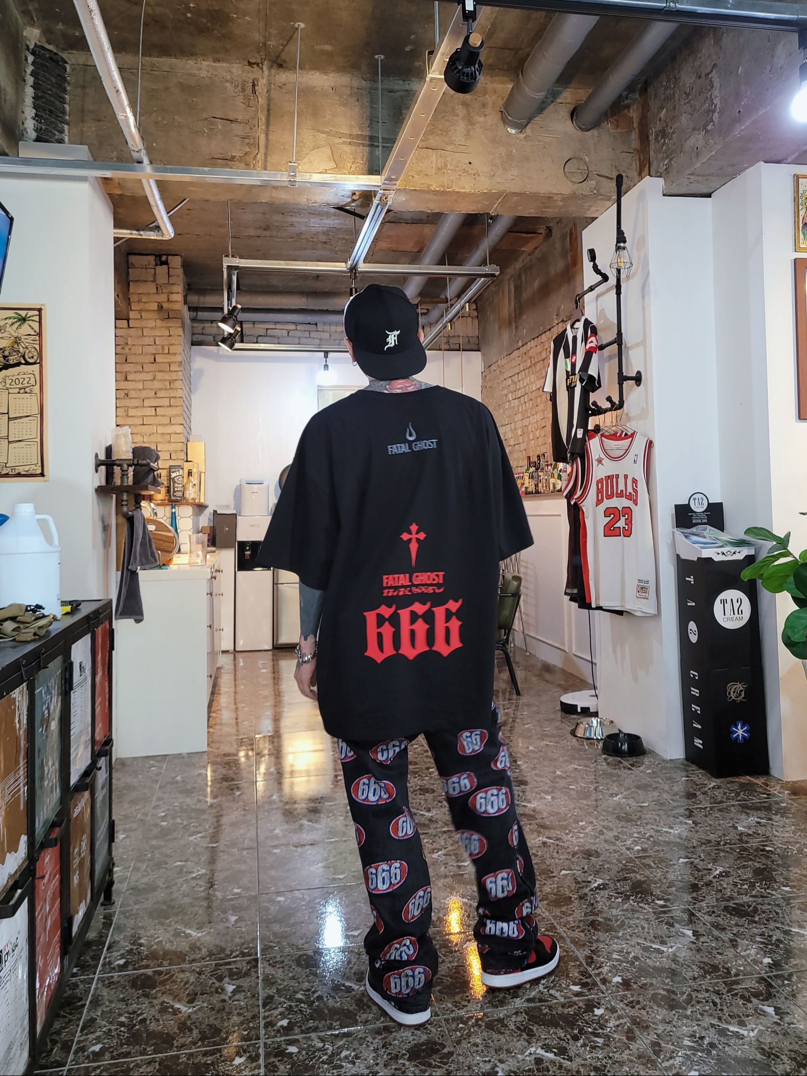 Essentials x New Era Sized Cap Black, Jordan 1 Mid Bred Banned 2020 착용 스타일 - 3