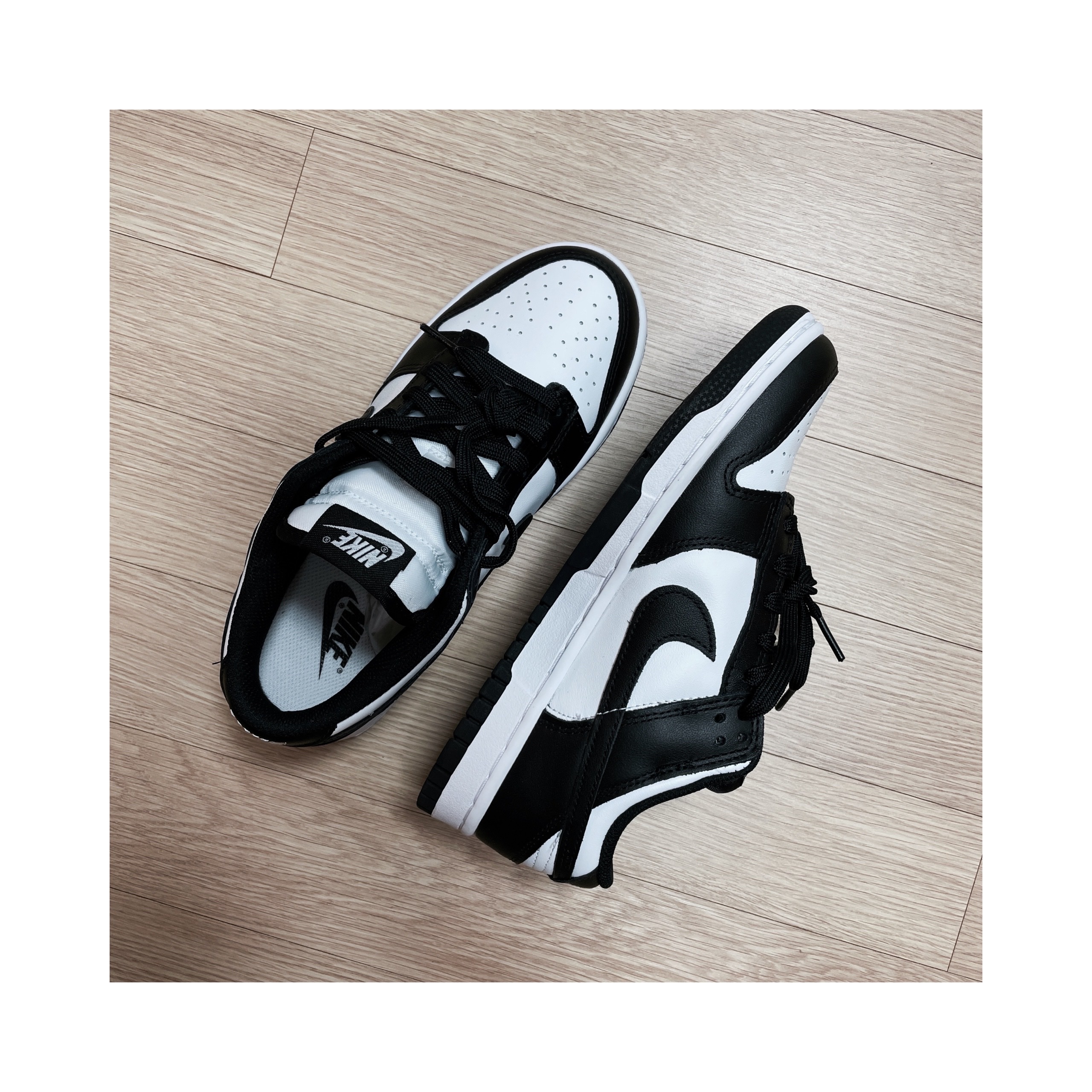 (W) Nike Dunk Low Black 착용 스타일 - 1
