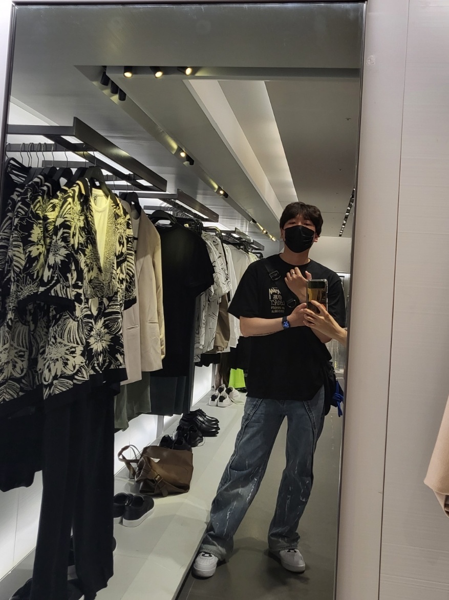 Stussy x Our Legacy Surfman Pig. Dyed T-Shirt Black - 21FW 착용 스타일 - 1