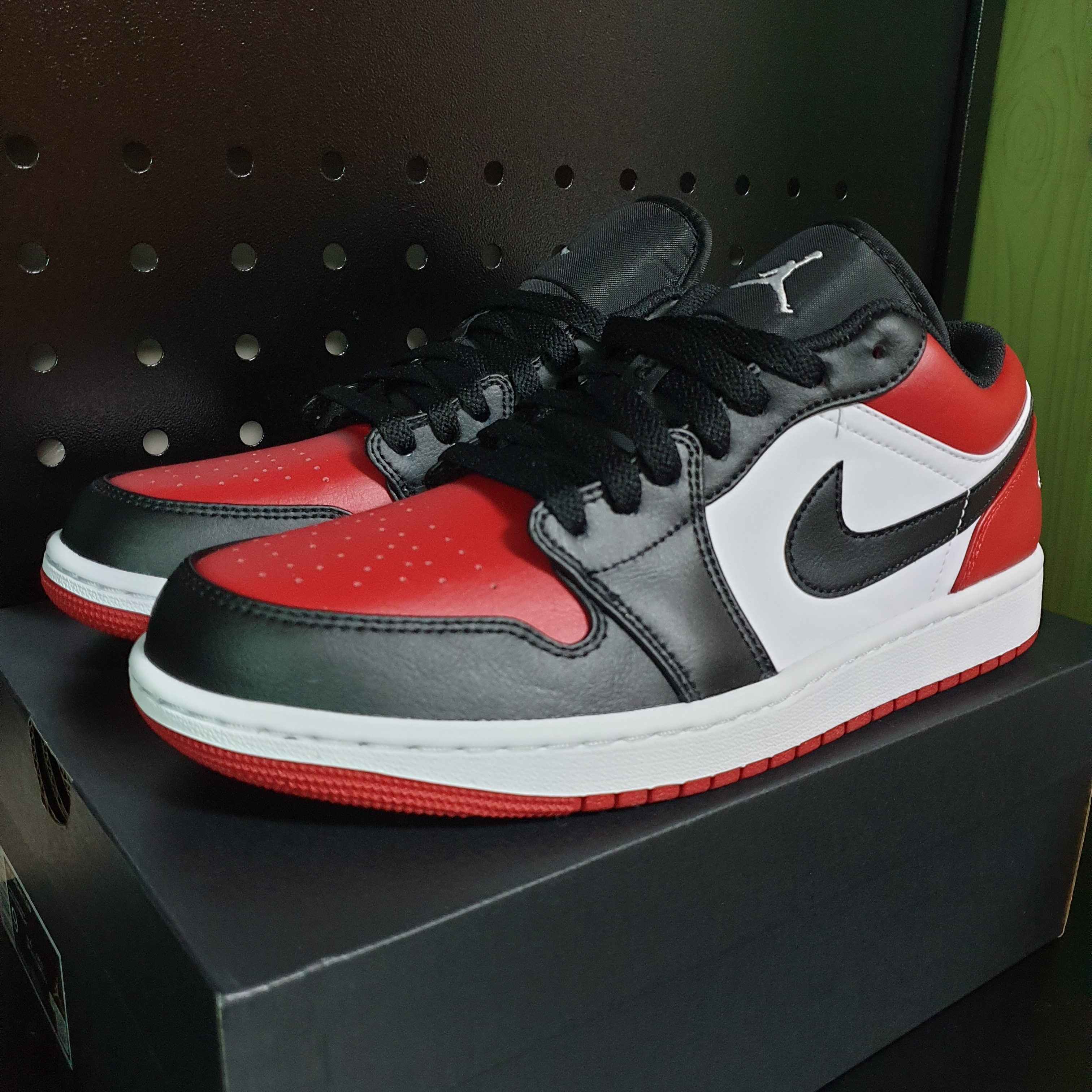 Jordan 1 Low Bred Toe 착용 스타일