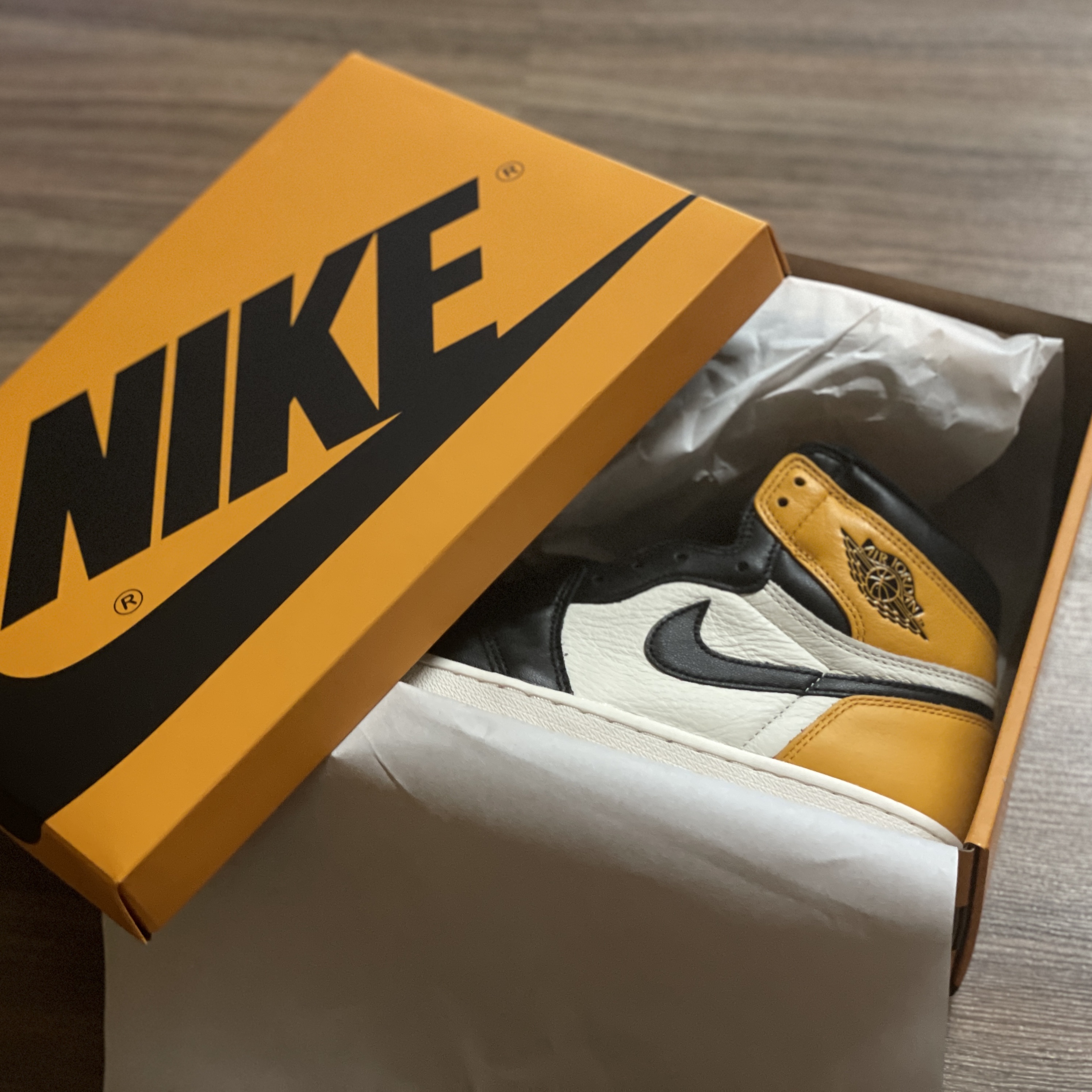 Jordan 1 Retro High OG Taxi 착용 스타일 - 1