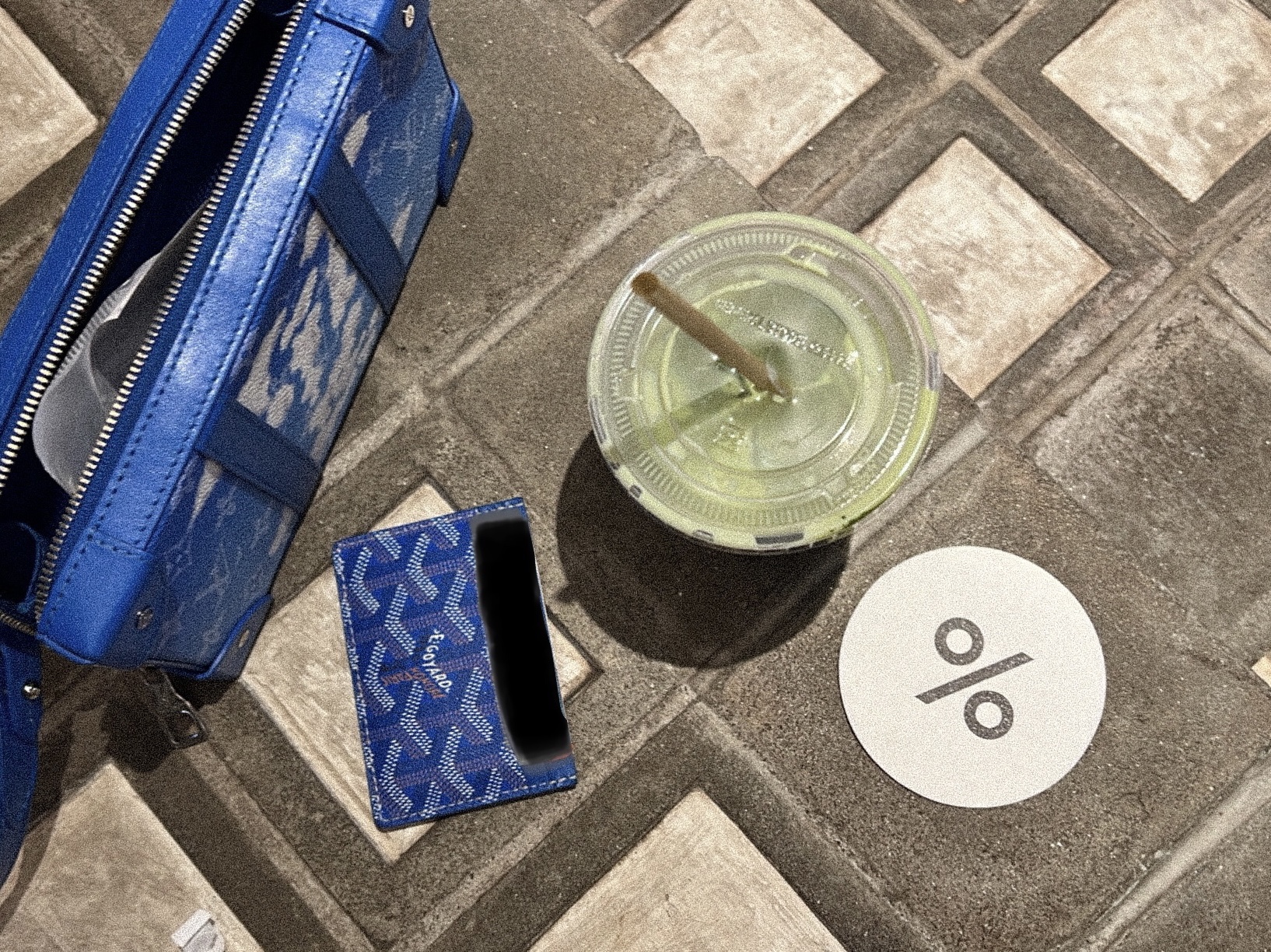 Goyard Saint Sulpice Card Holder Sky Blue, Louis Vuitton Soft Trunk Wallet Cloud Monogram 착용 스타일