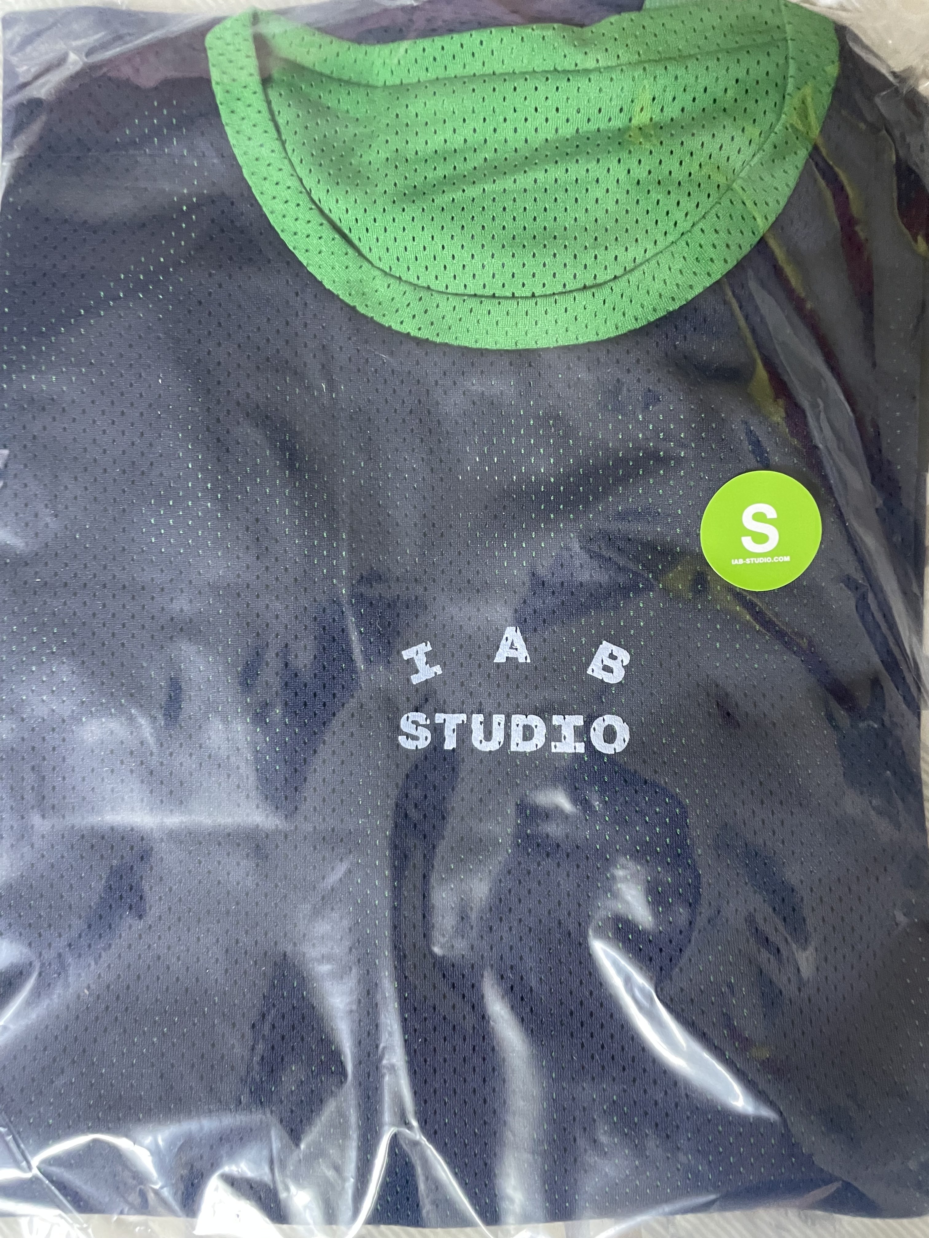 IAB Studio Reversible Jersey & Shorts Set Navy Green - 22FW 착용 스타일