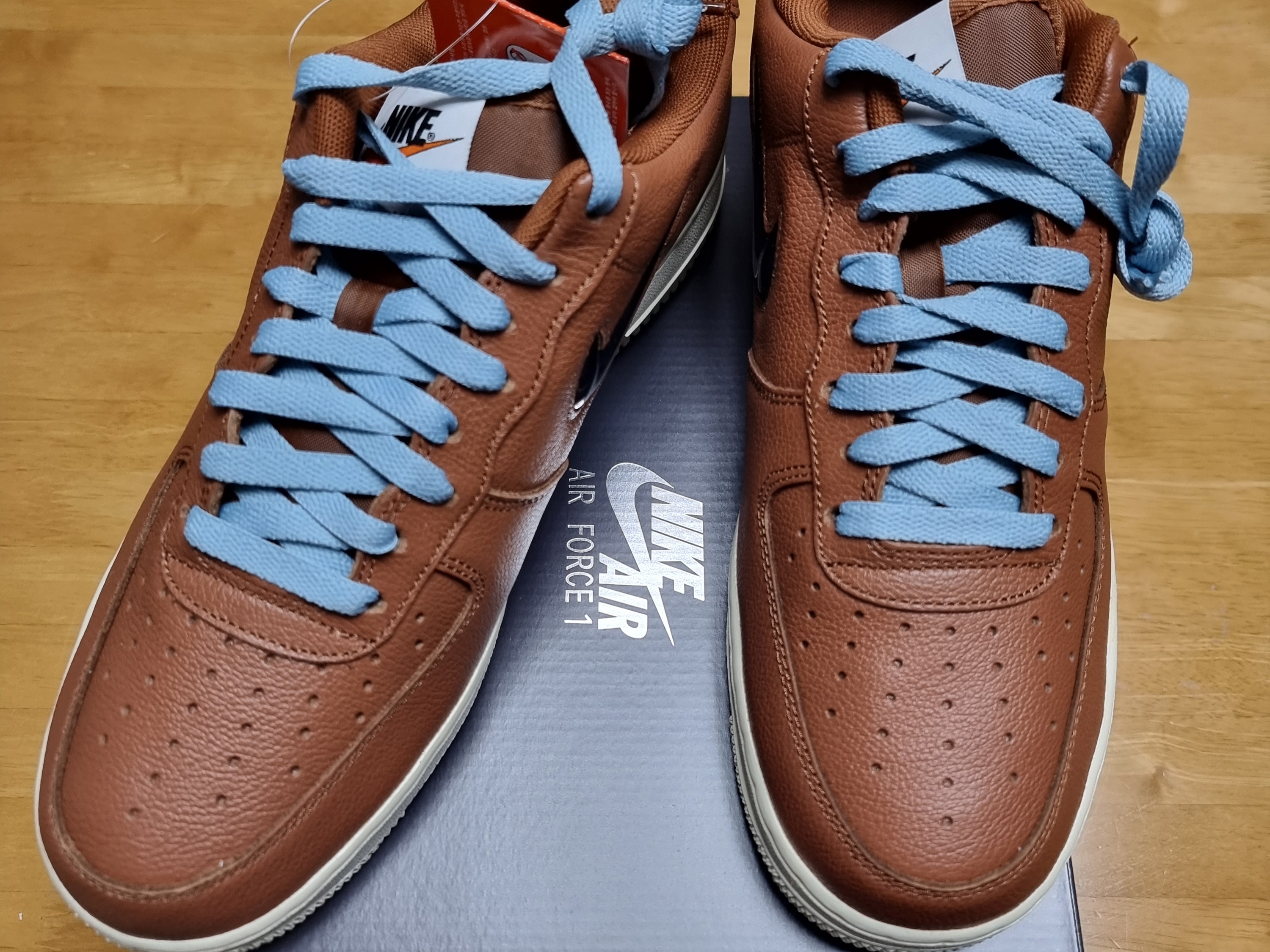 Nike Air Force 1 '07 PRM Vintage Pecan 착용 스타일 - 2