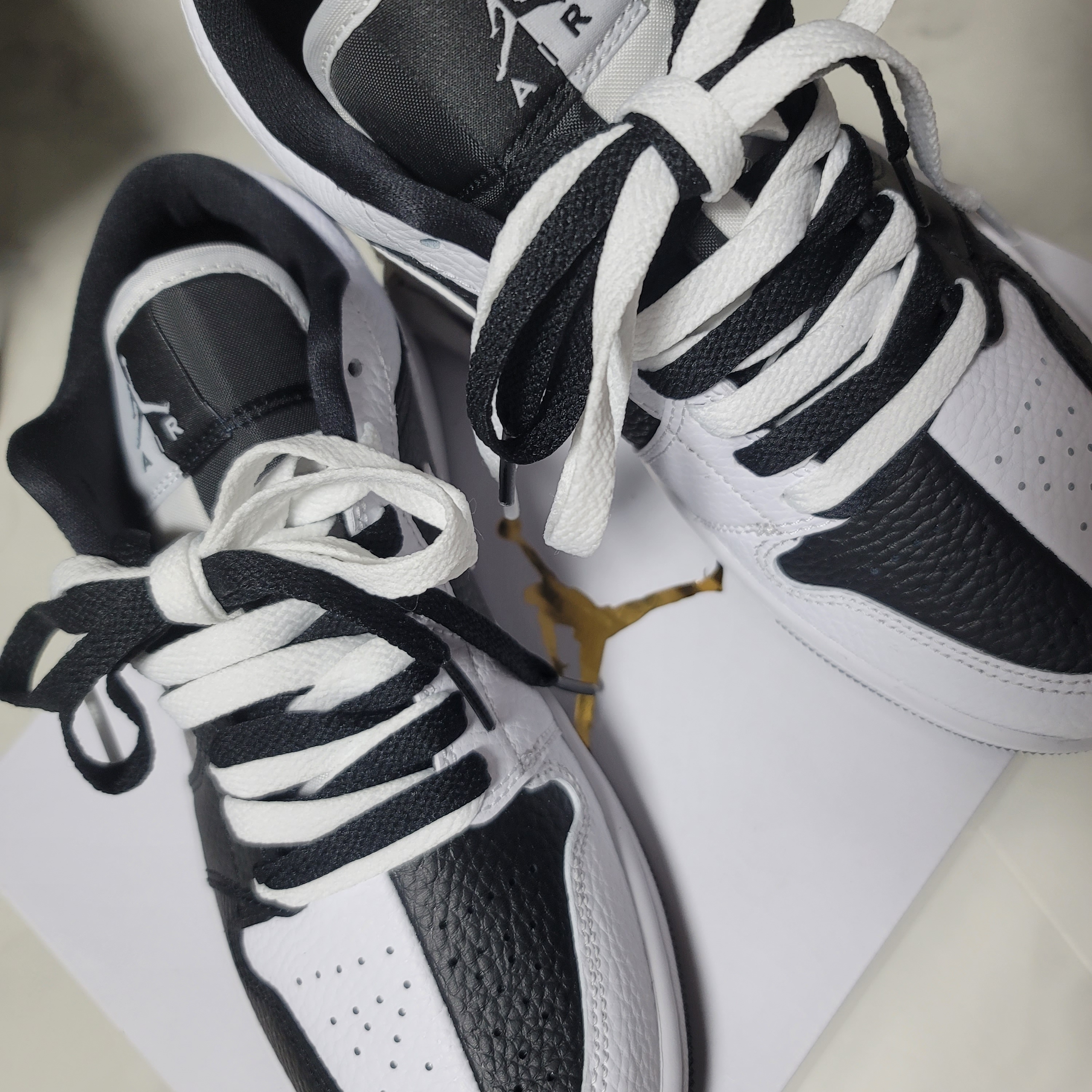 (W) Jordan 1 Low SE Black White 착용 스타일