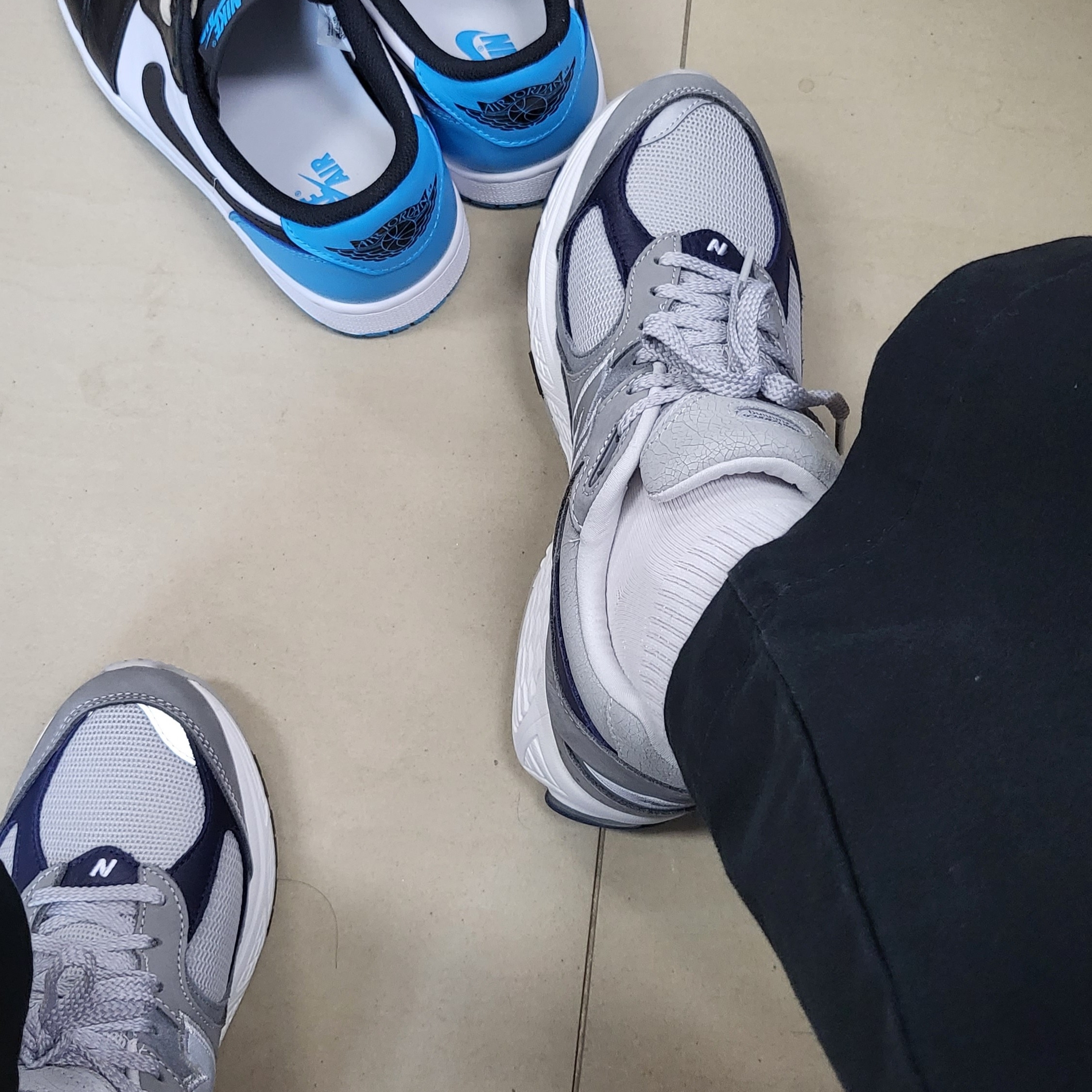 New Balance x Thisisneverthat 2002R 2022 Downtown Run 착용 스타일