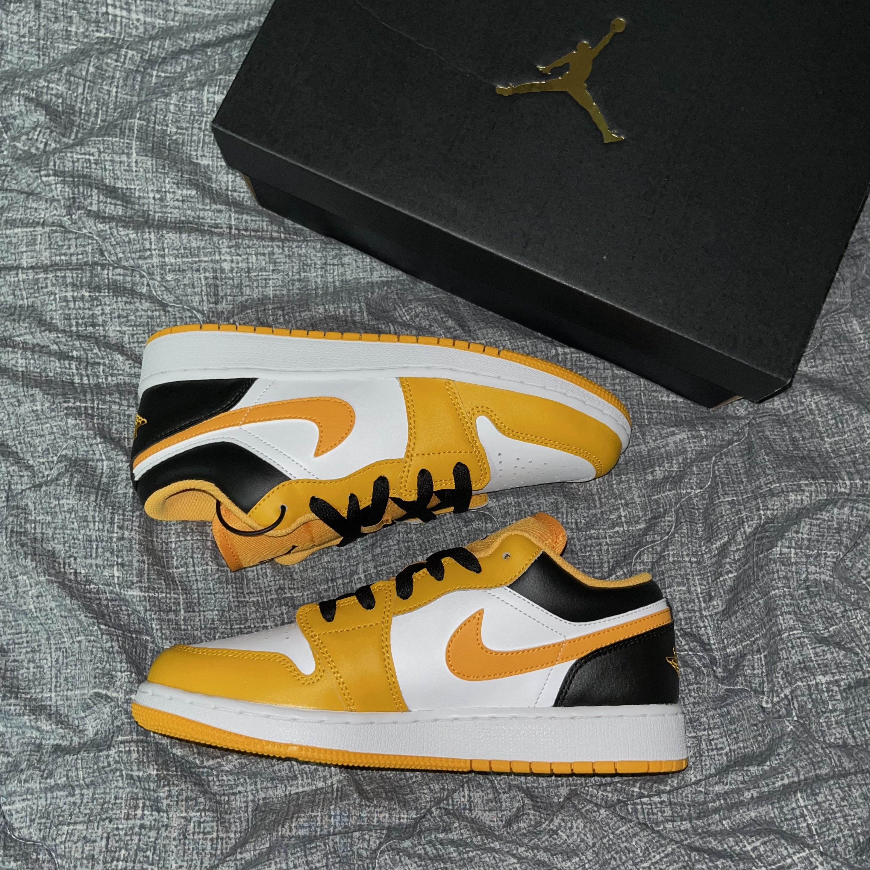 (GS) Jordan 1 Low Taxi 착용 스타일 - 2