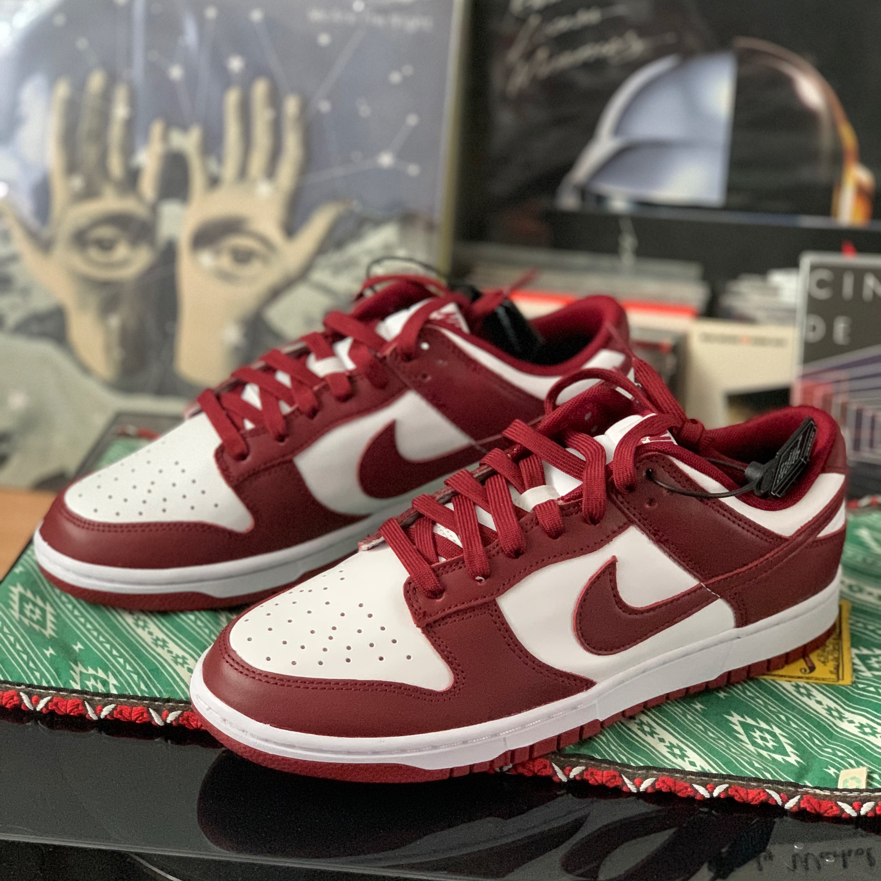 Nike Dunk Low Retro Team Red 착용 스타일