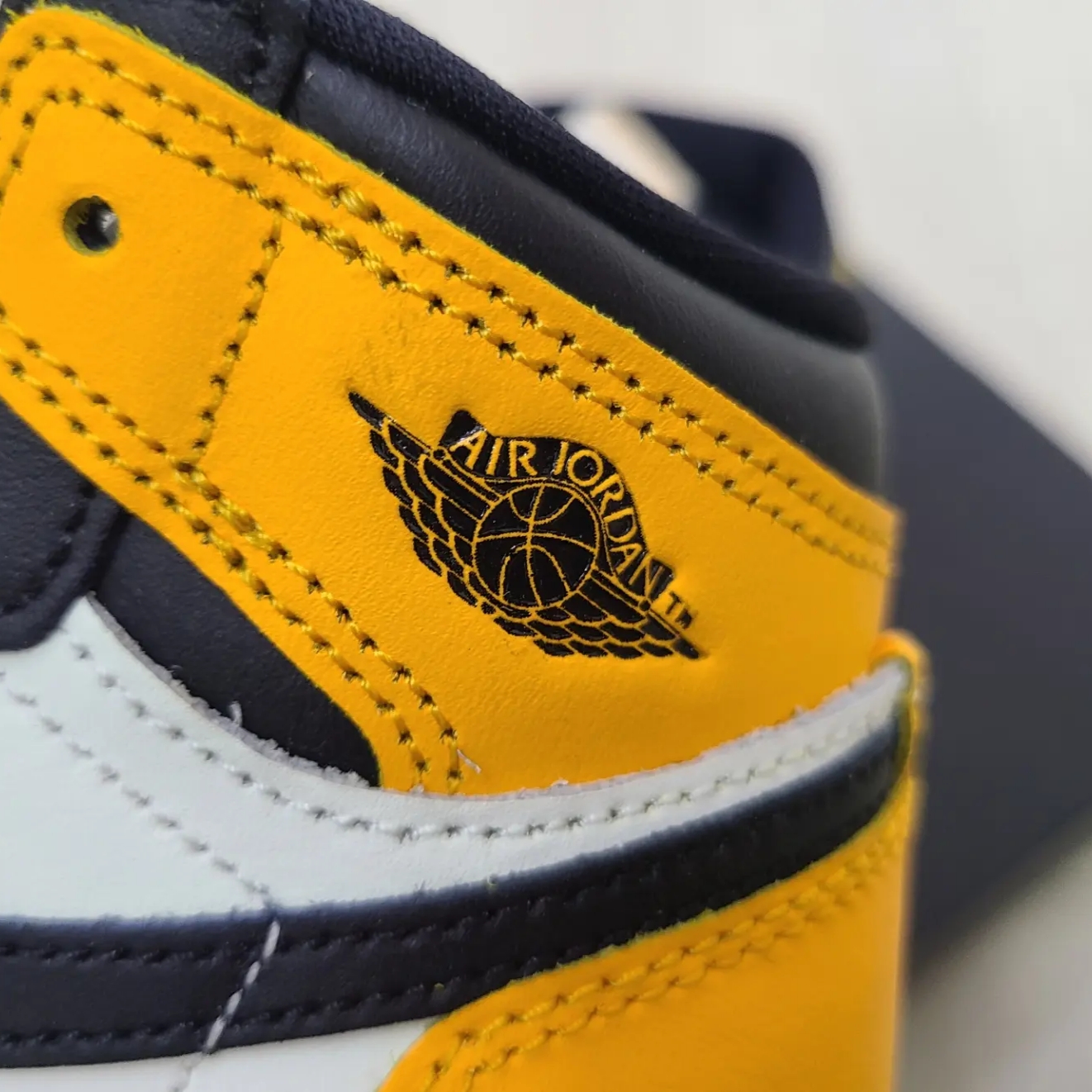 (TD) Jordan 1 Retro High OG Taxi 착용 스타일 - 3