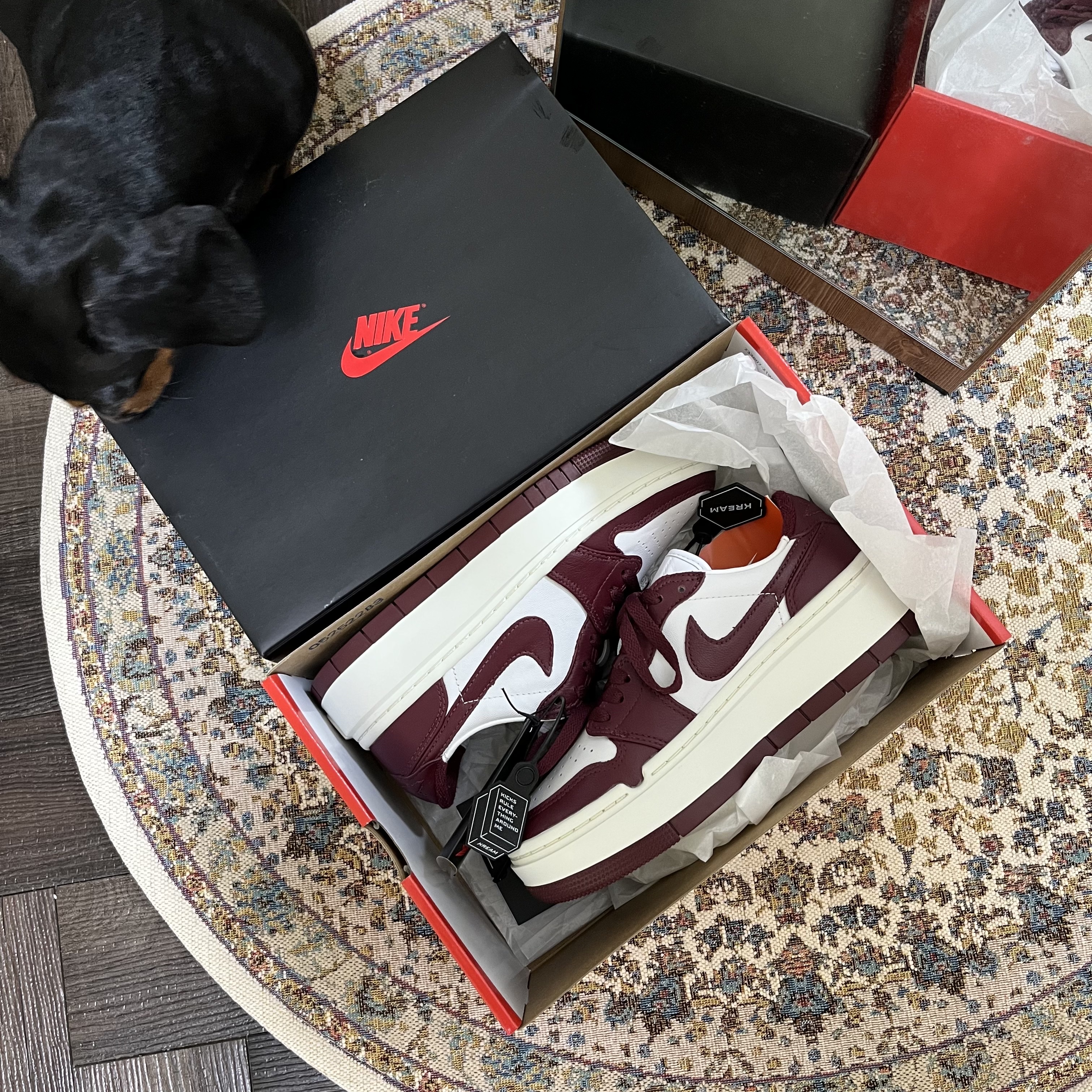(W) Jordan 1 Elevate Low Dark Beetroot 착용 스타일 - 1