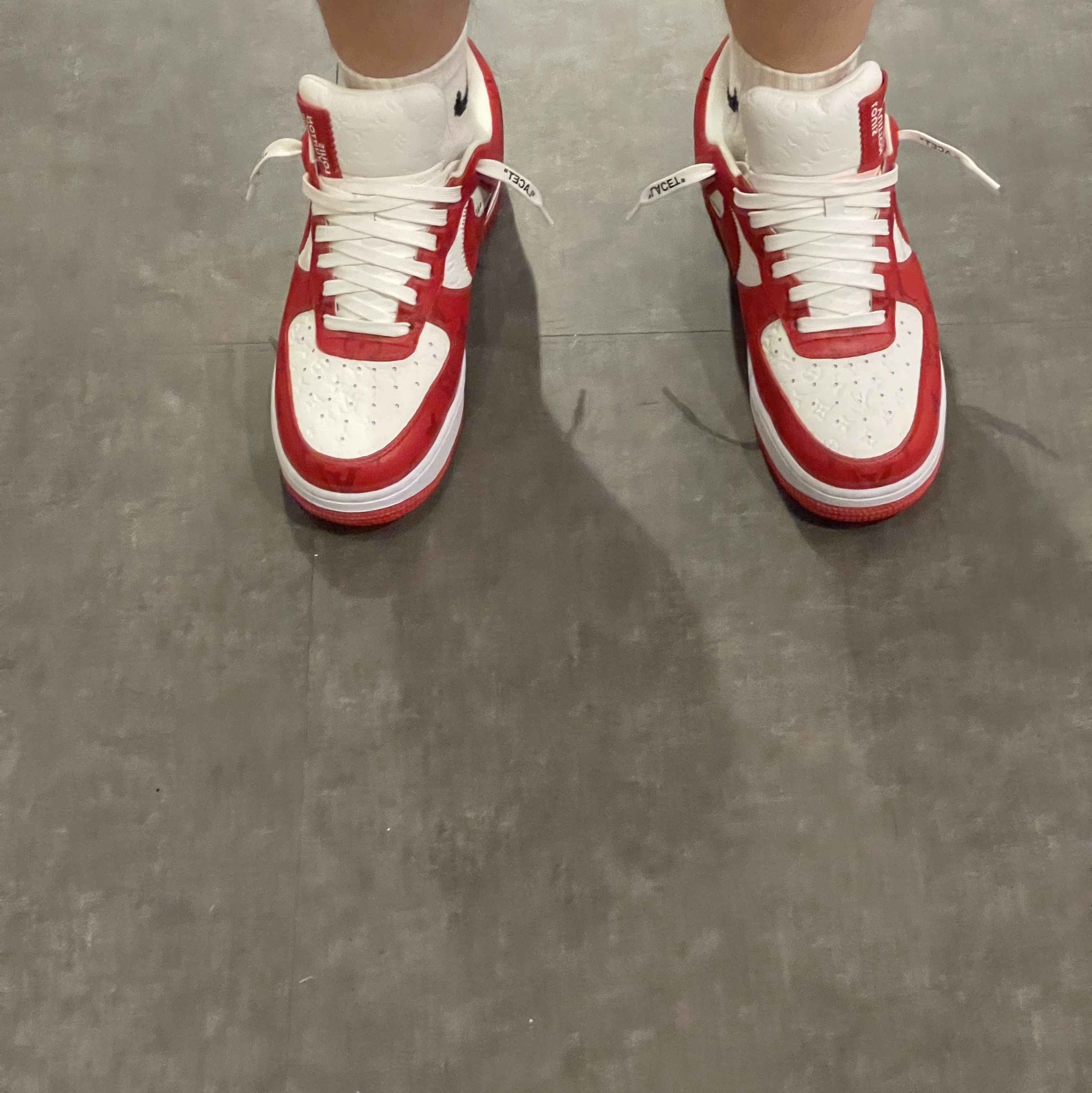Nike MAG Back to the Future 2011, Nike Air Yeezy 2 Red October 착용 스타일 - 3