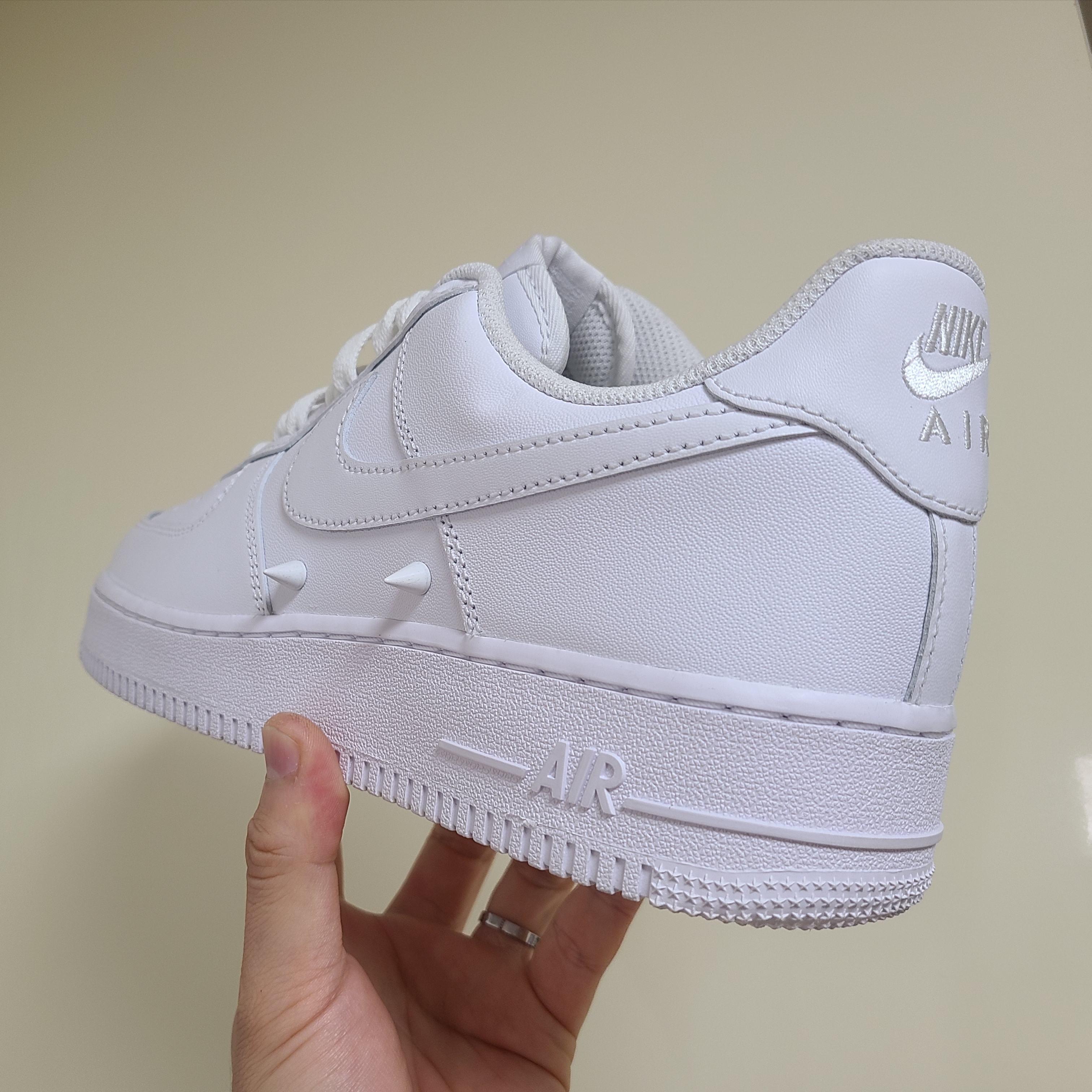 Nike Air Force 1 '07 Low White 착용 스타일 - 3