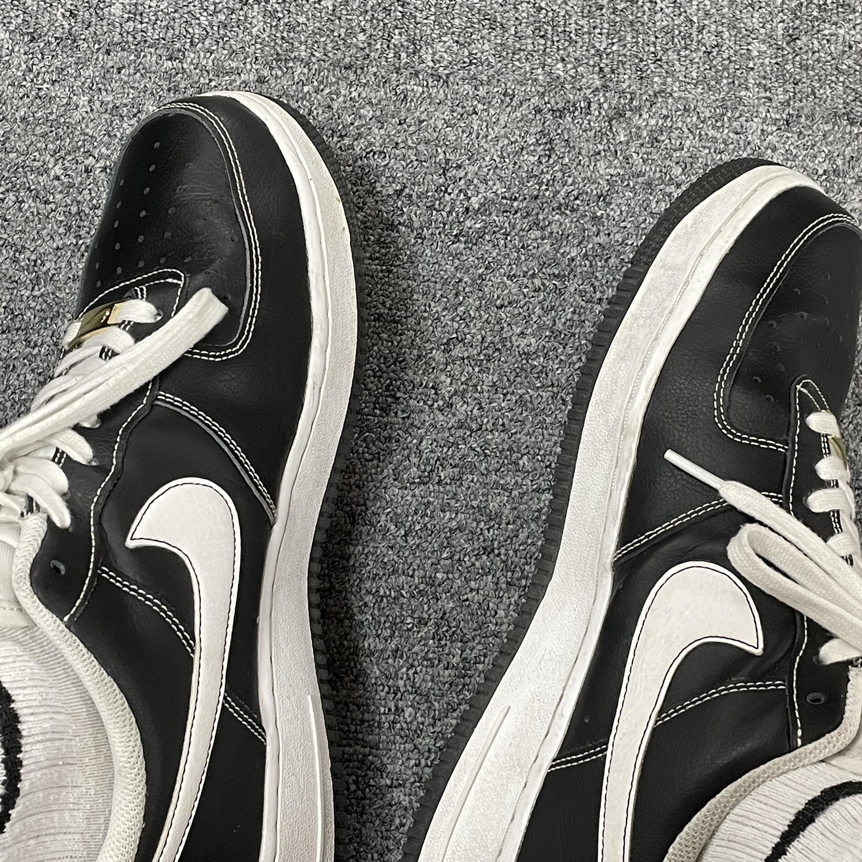 Nike Air Force 1 '07 First Use Black White 착용 스타일