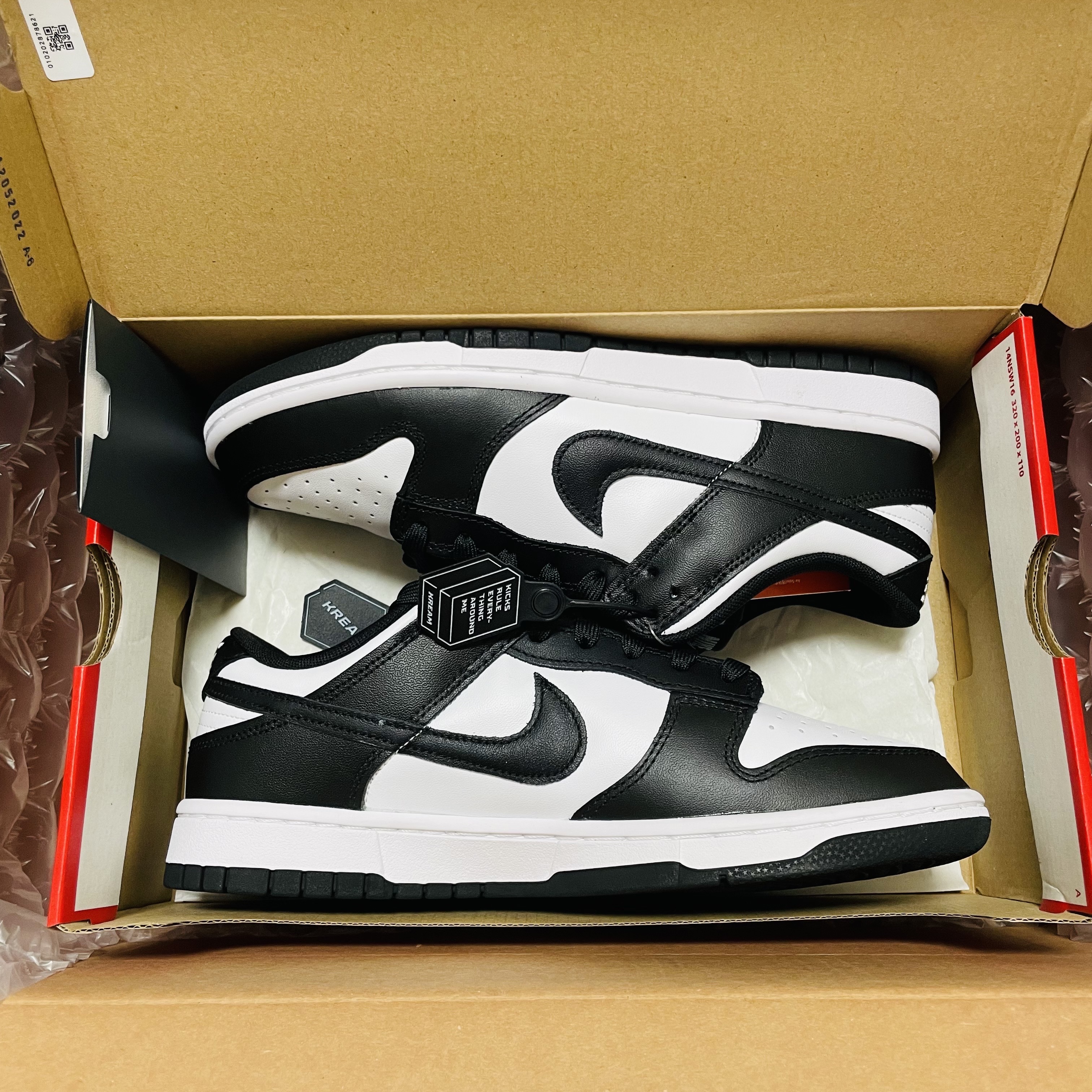 Nike Dunk Low Retro Black 착용 스타일 - 1