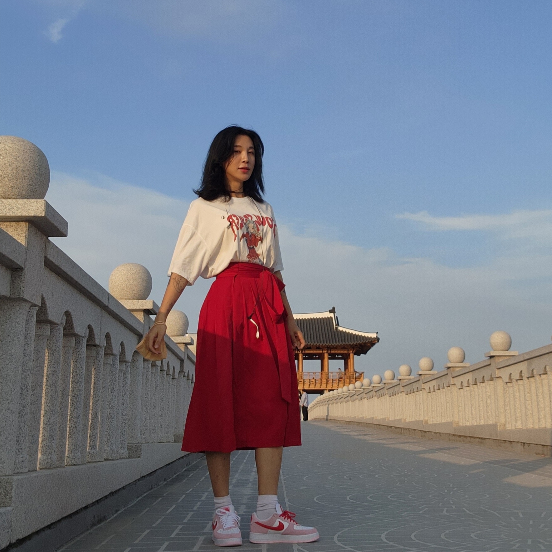 Nike Air Force 1 '07 QS Valentine's Day 착용 스타일 - 2