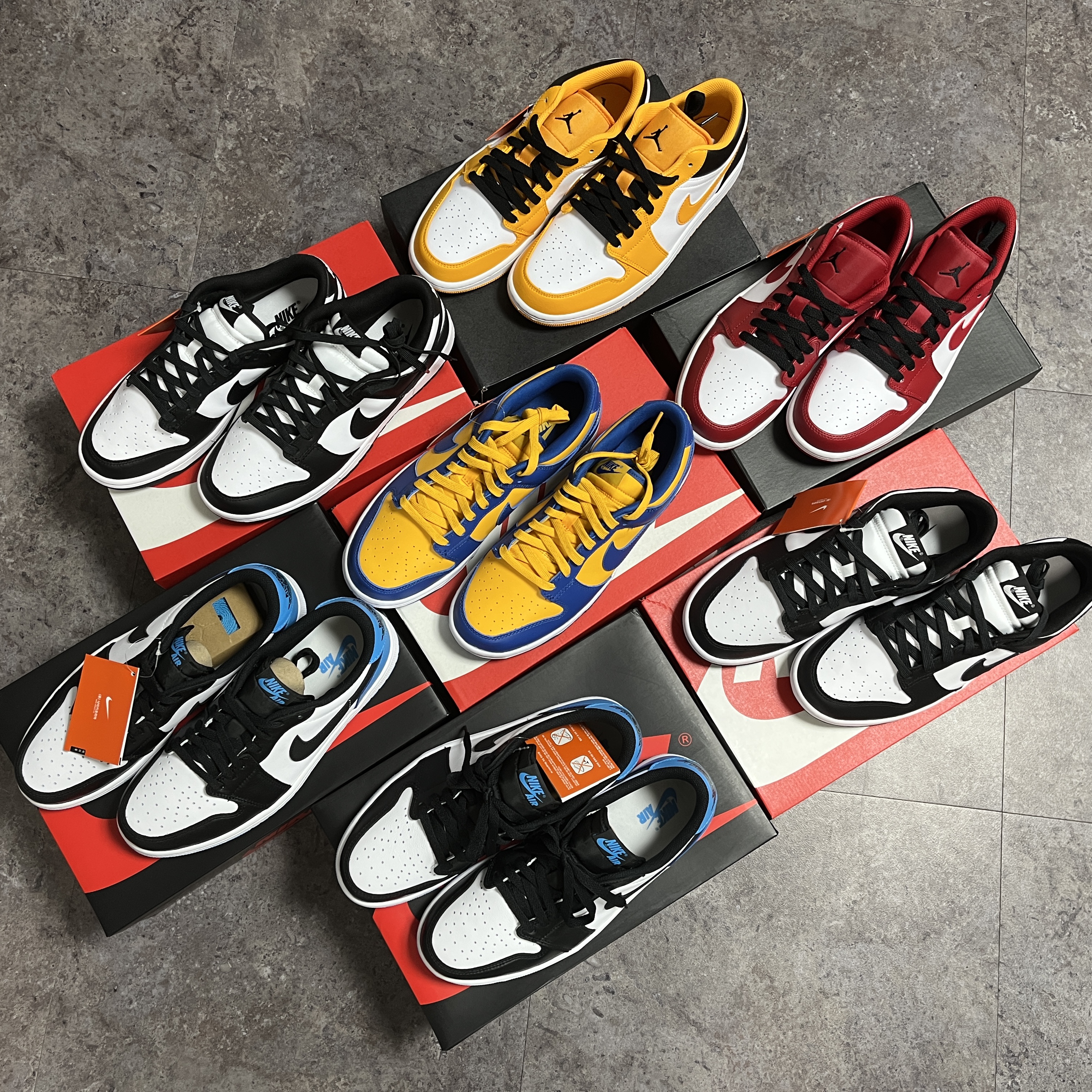 Jordan 1 Retro Low OG Black and Dark Powder Blue, Nike Dunk Low Retro Black 착용 스타일