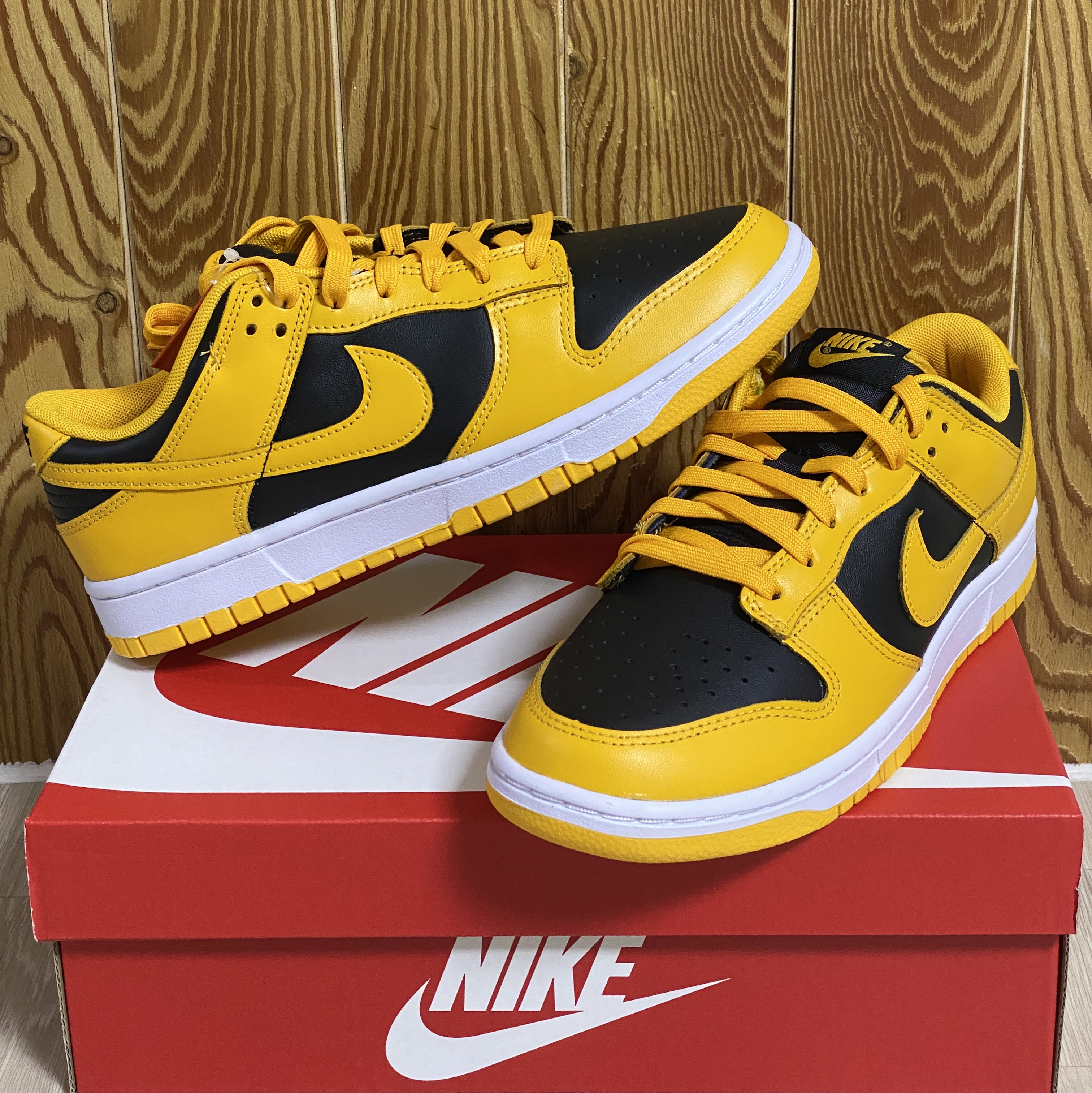 Nike Dunk Low Retro Championship Goldenrod 착용 스타일