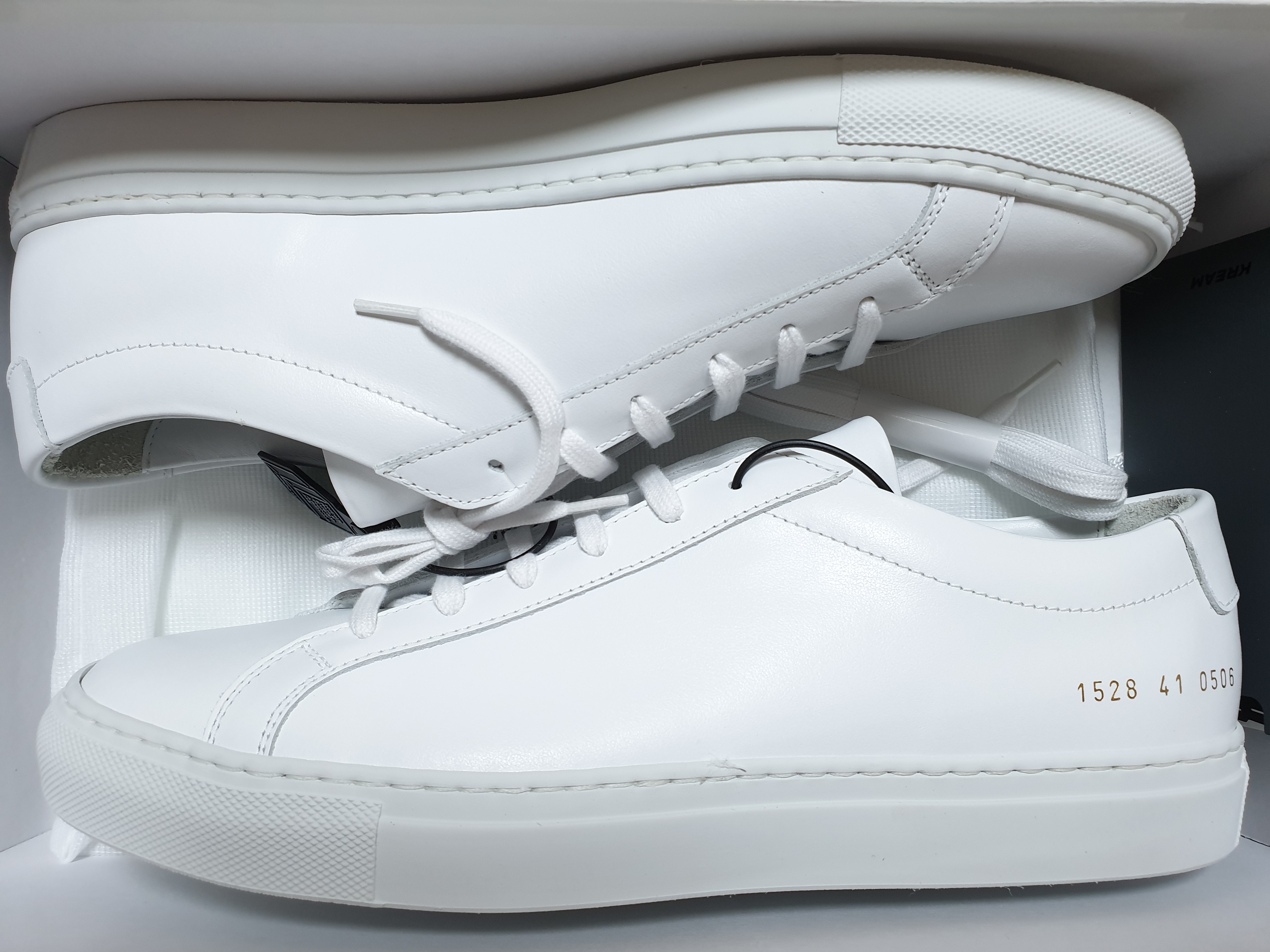 Common Projects Original Achilles Low White 착용 스타일 - 1