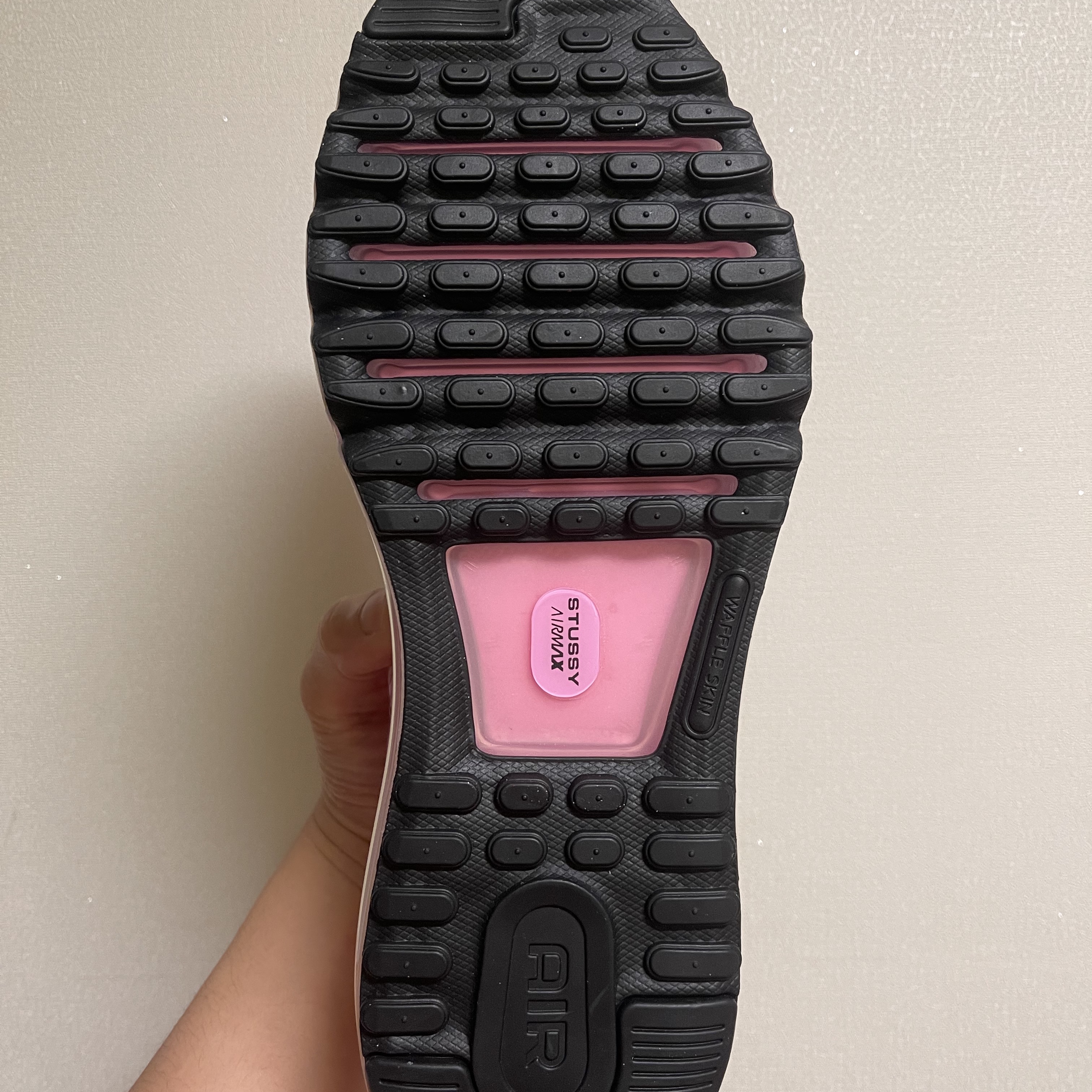 Nike x Stussy Air Max 2013 Psychic Pink 착용 스타일 - 5