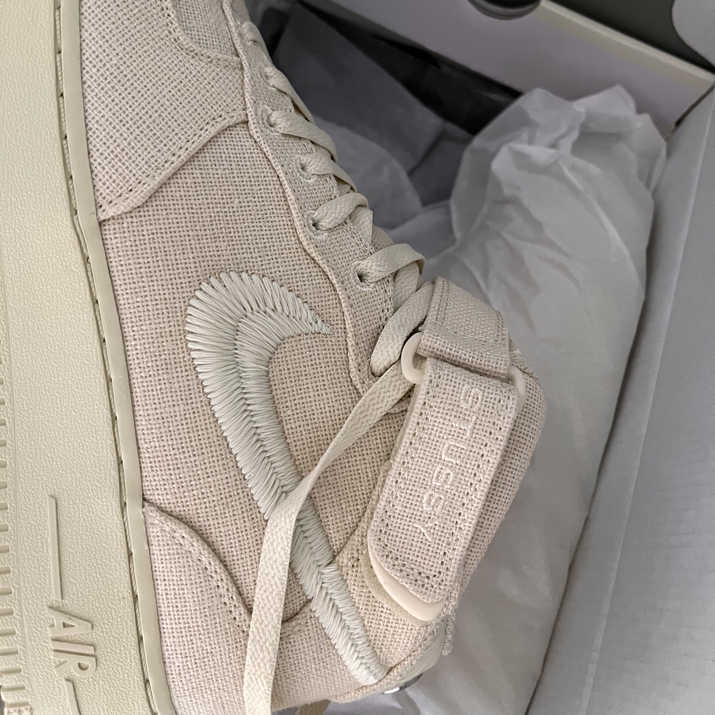 Nike x Stussy Air Force 1 '07 Mid SP Fossil 착용 스타일