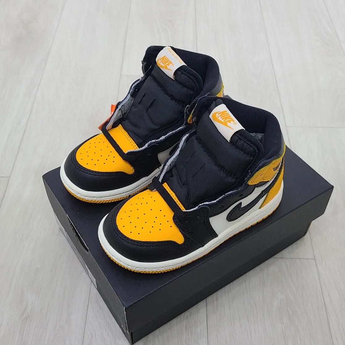 (TD) Jordan 1 Retro High OG Taxi 착용 스타일 - 2