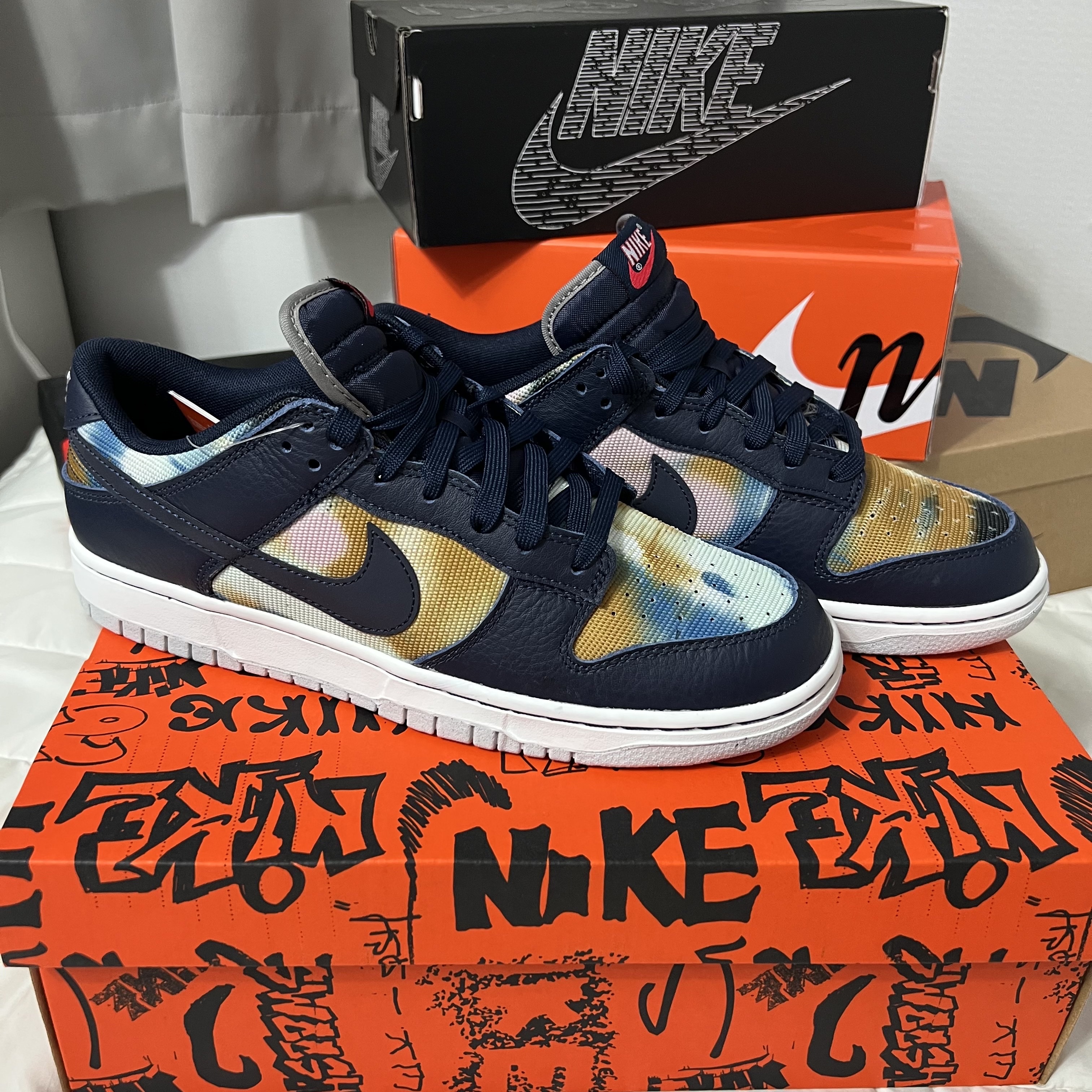 Nike Dunk Low Retro PRM Obsidian Graffiti 착용 스타일 - 2
