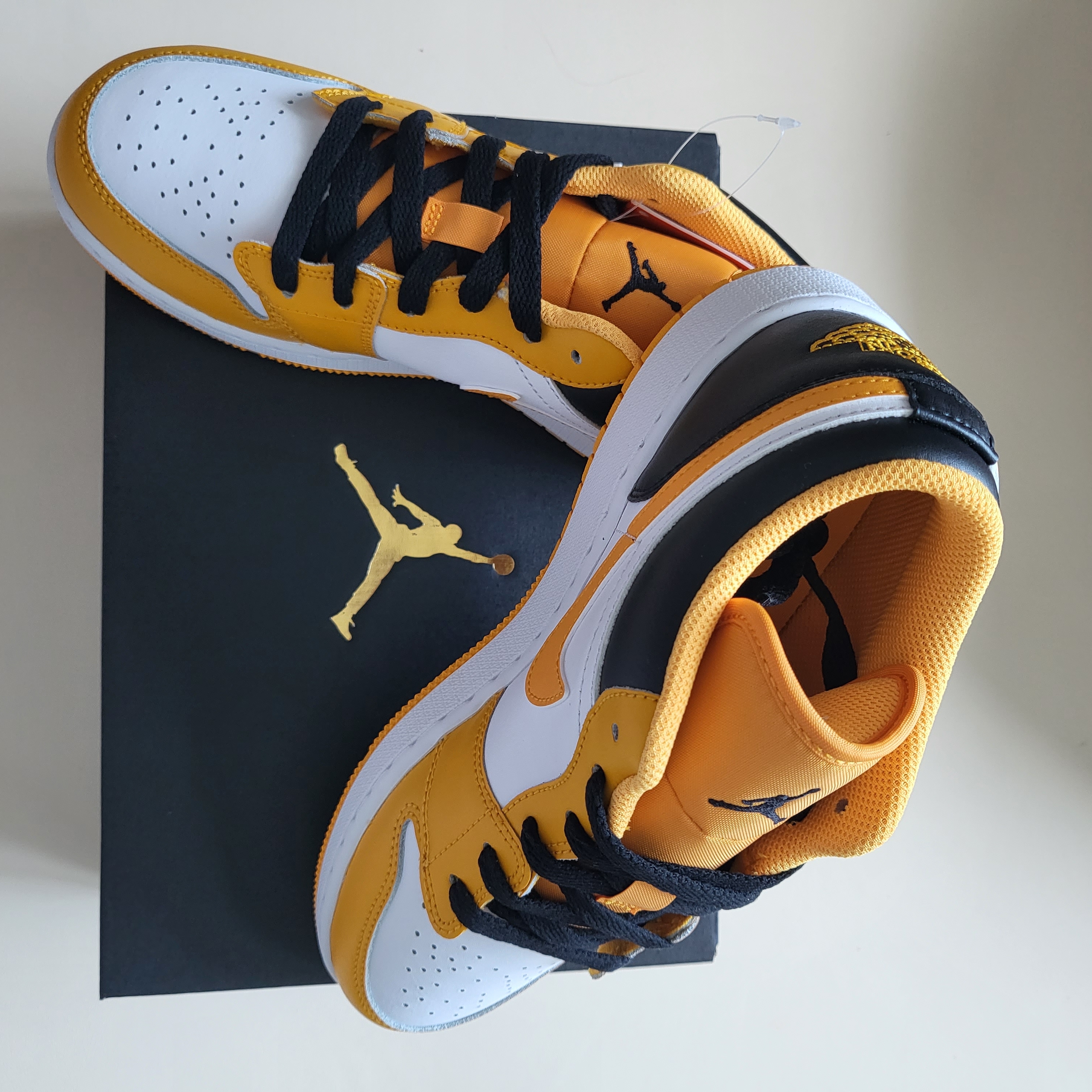 (GS) Jordan 1 Low Taxi 착용 스타일 - 1