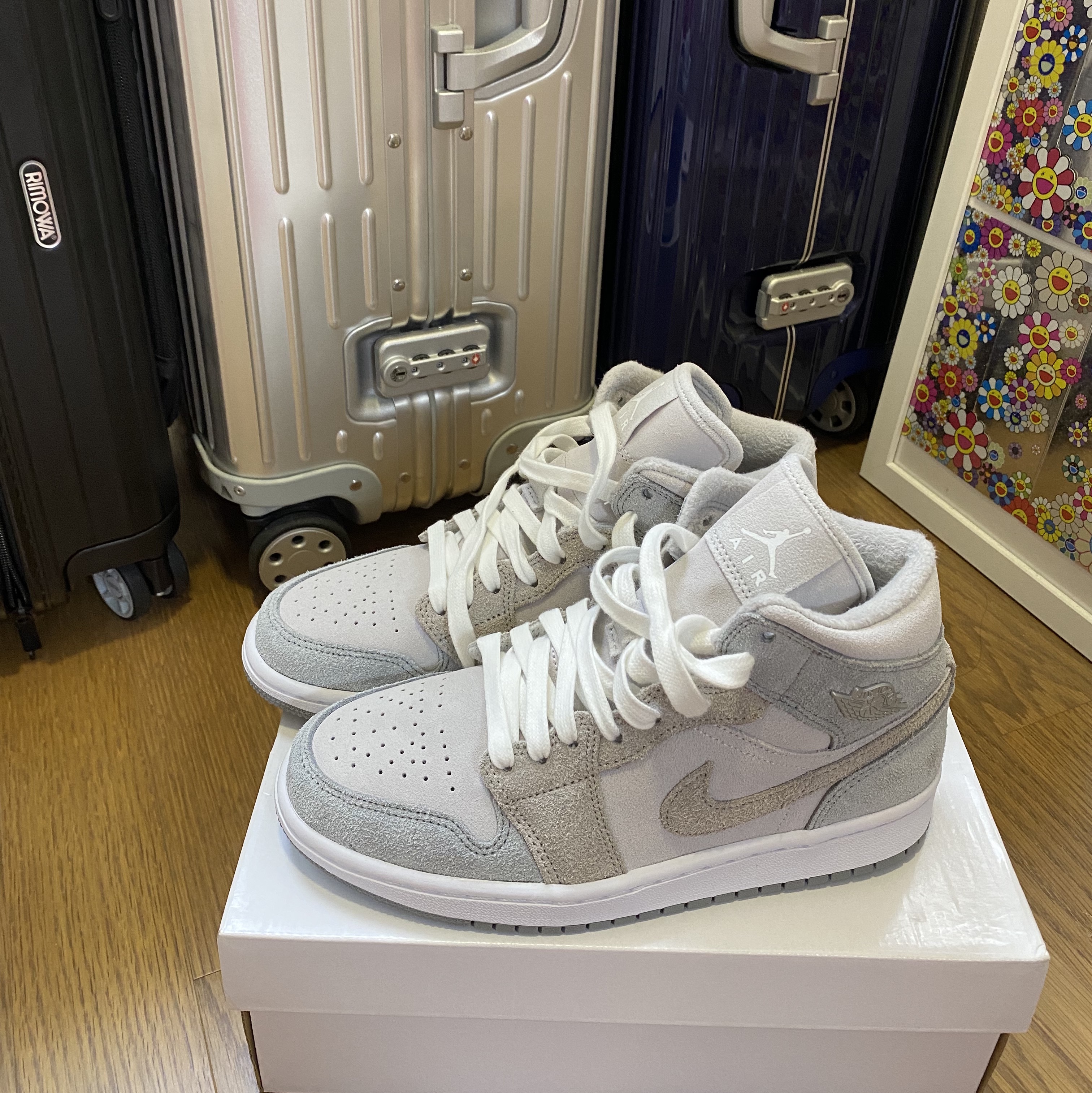 (W) Jordan 1 Mid SE Particle Grey 착용 스타일