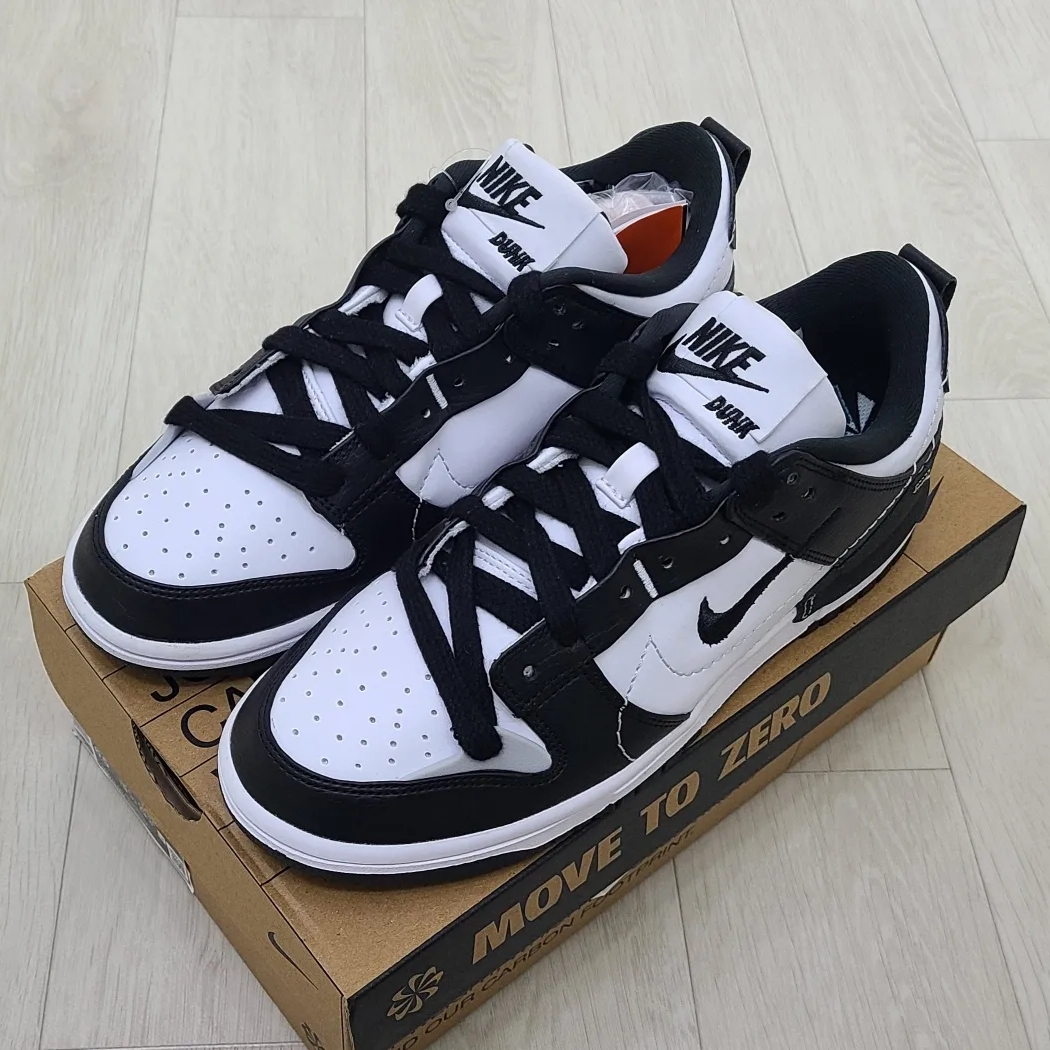 (W) Nike Dunk Low Disrupt 2 Black White 착용 스타일 - 2